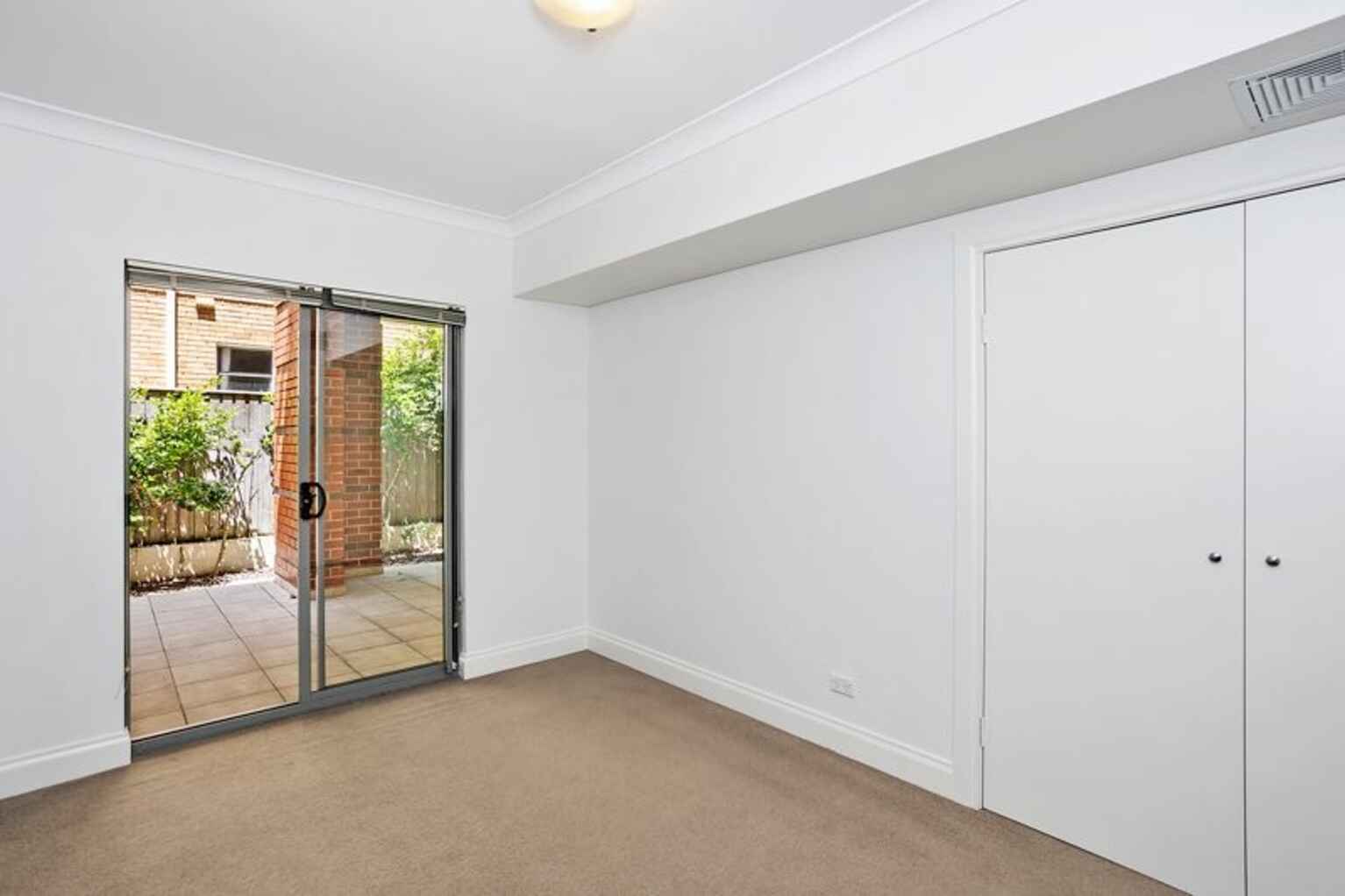 8/8-10 Clifford Street Mosman