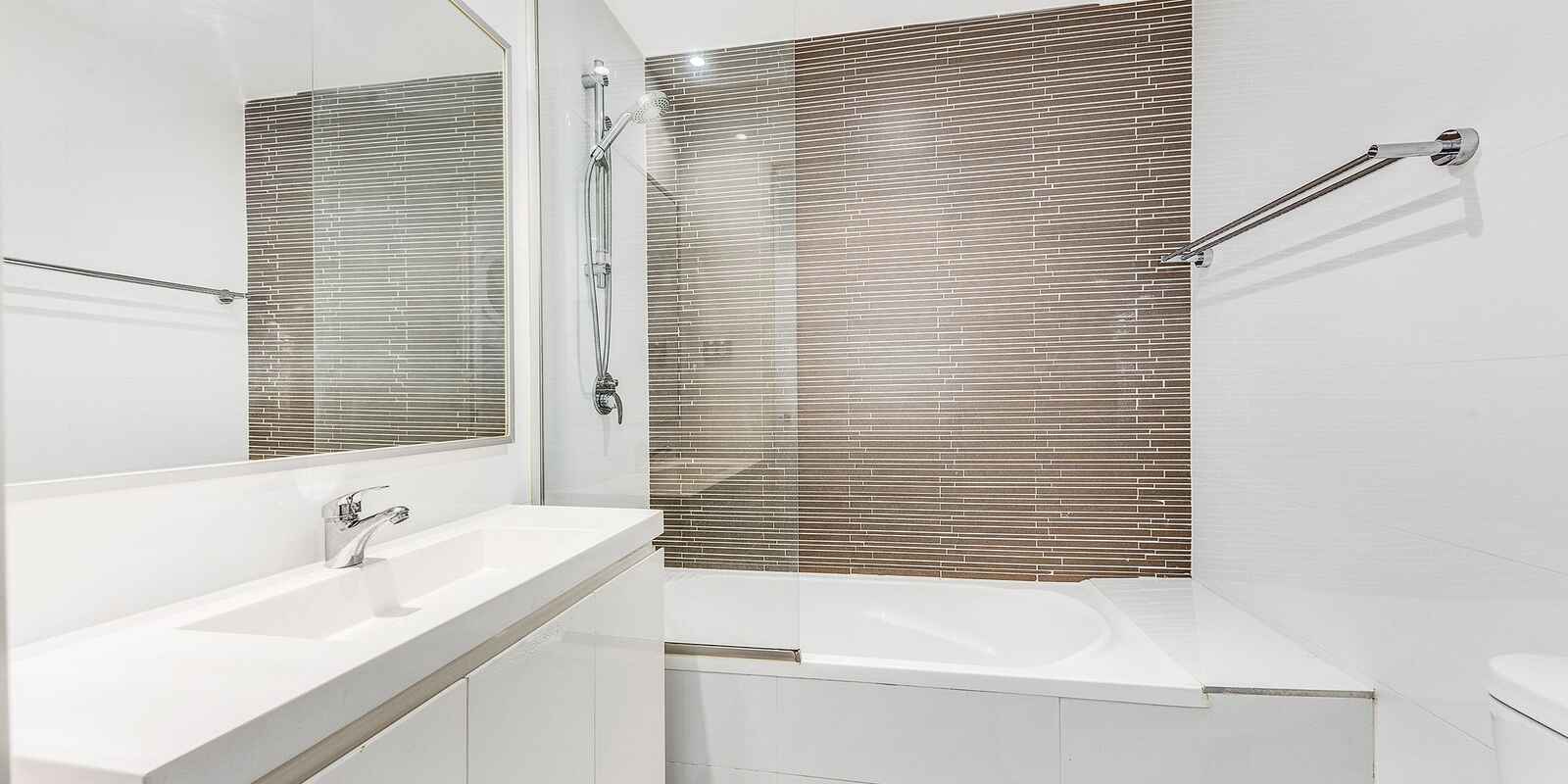 304C/81-86 Courallie Ave Homebush West