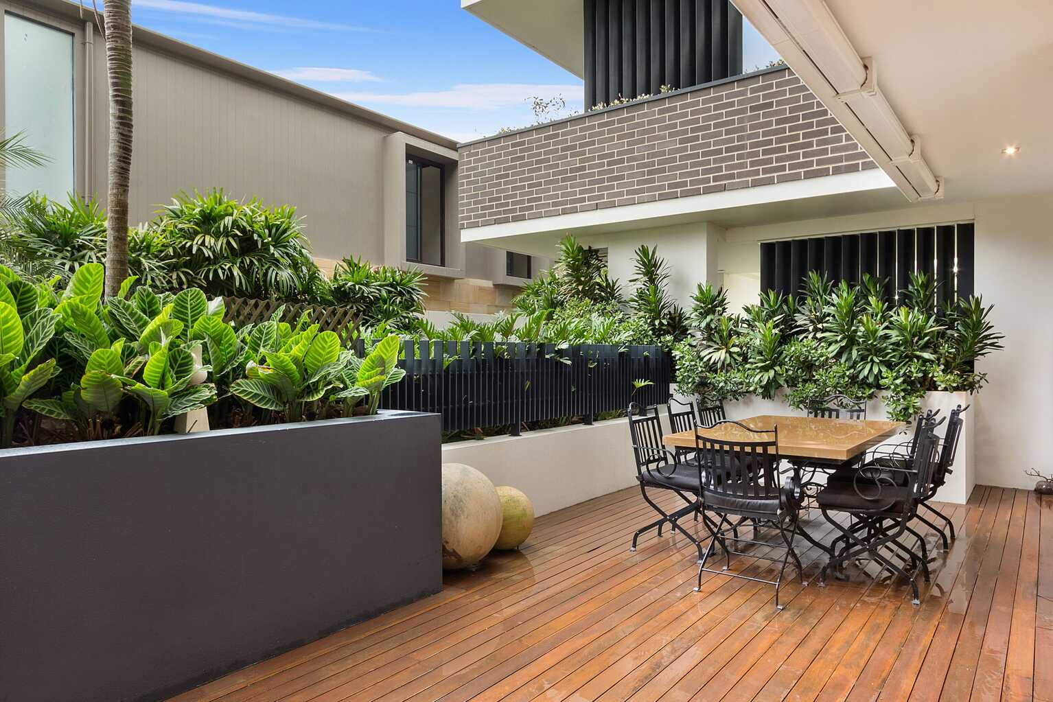 105/100 Glover Street Mosman