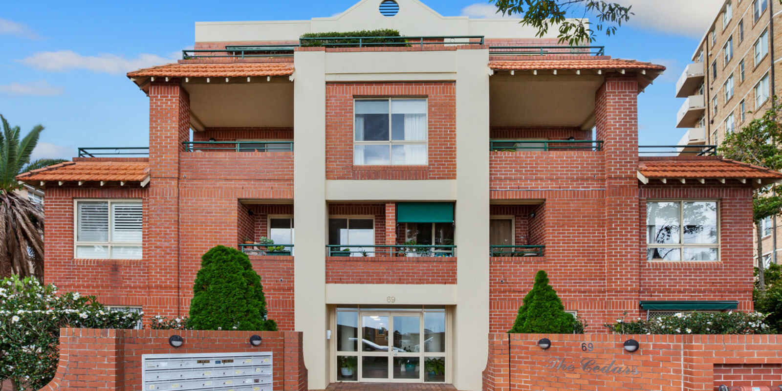 9/69 Bradleys Head Road Mosman