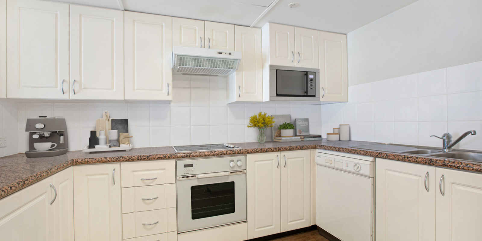 9/69 Bradleys Head Road Mosman