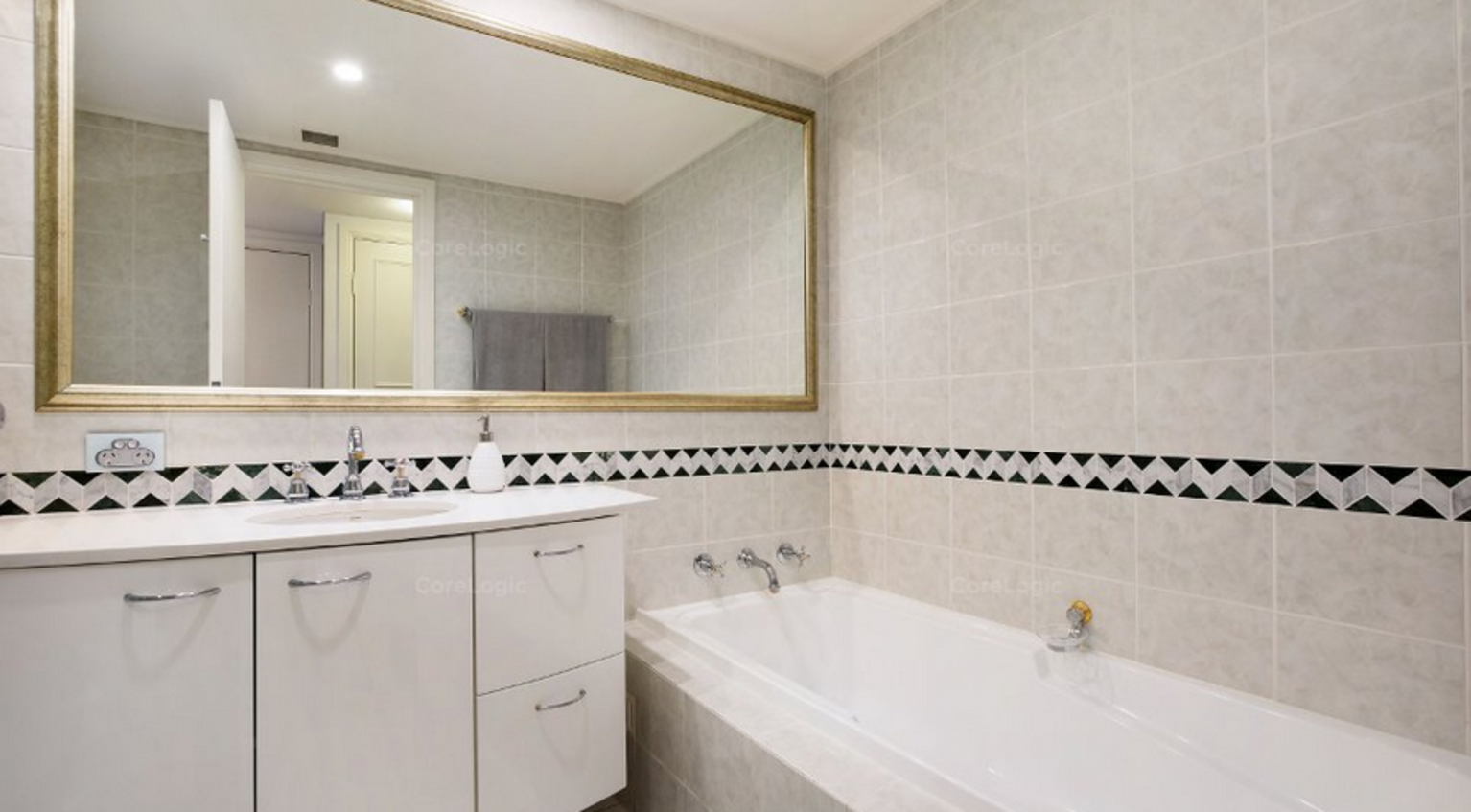 25A/2 Brady Street Mosman