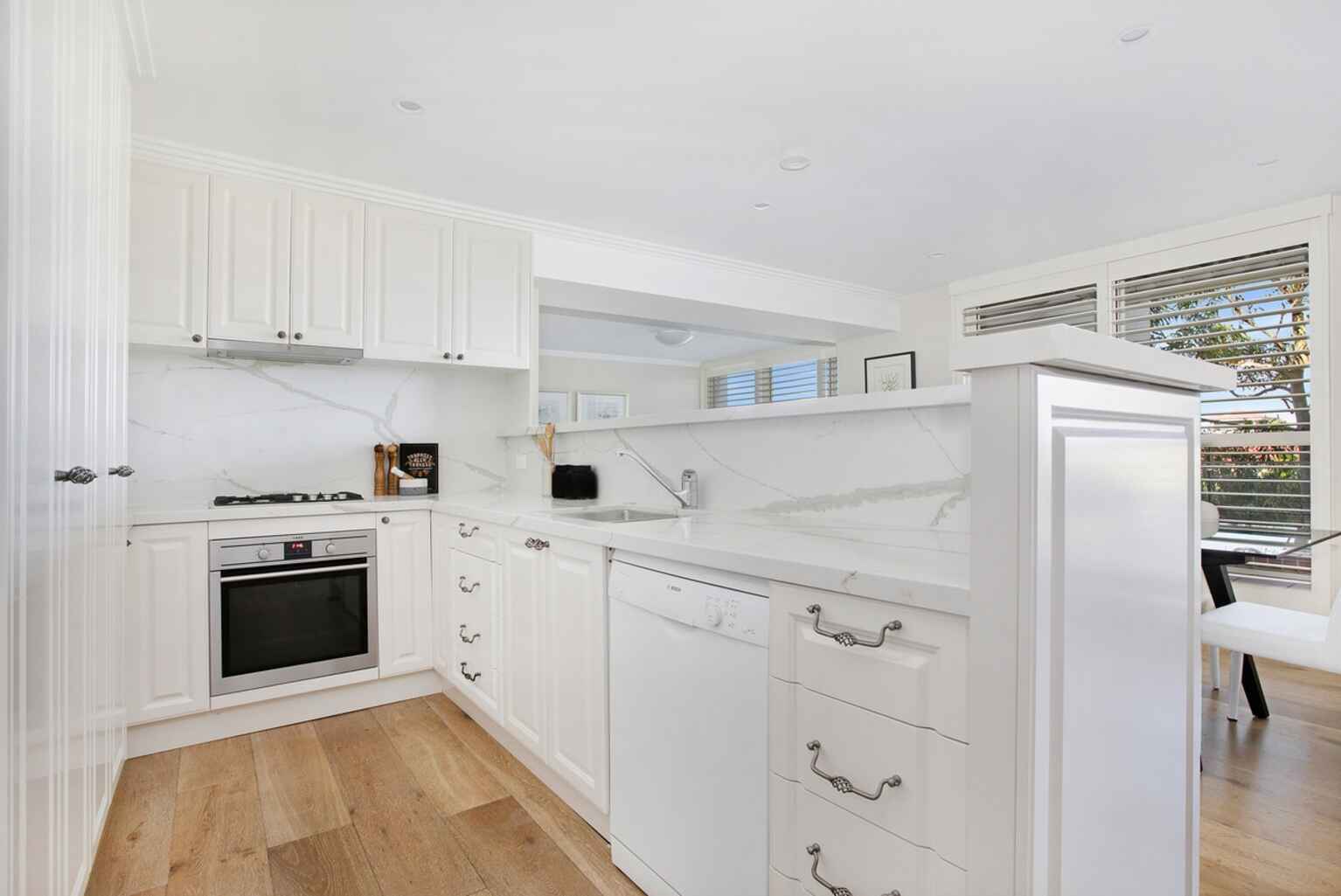 501/68-70 Vista Street Mosman 501/68-70 Vista Street Mosman