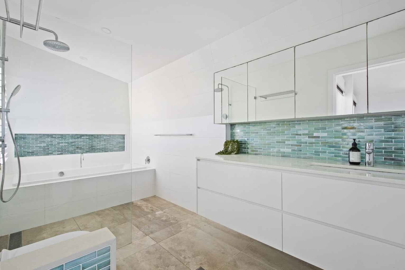 3/8 Queenscliff Rd Queenscliff