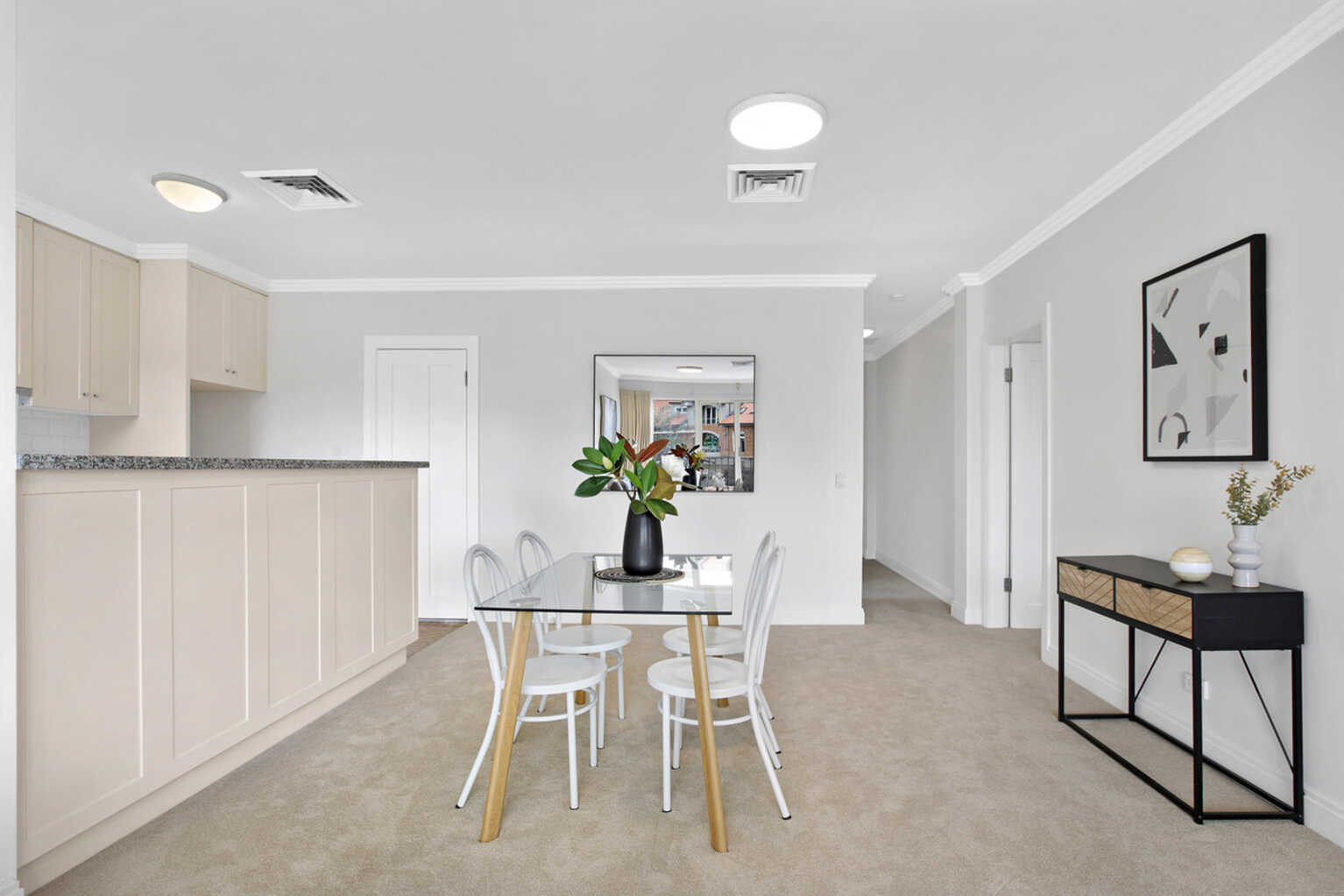 2/143B Raglan Street Mosman 2/143B Raglan Street Mosman