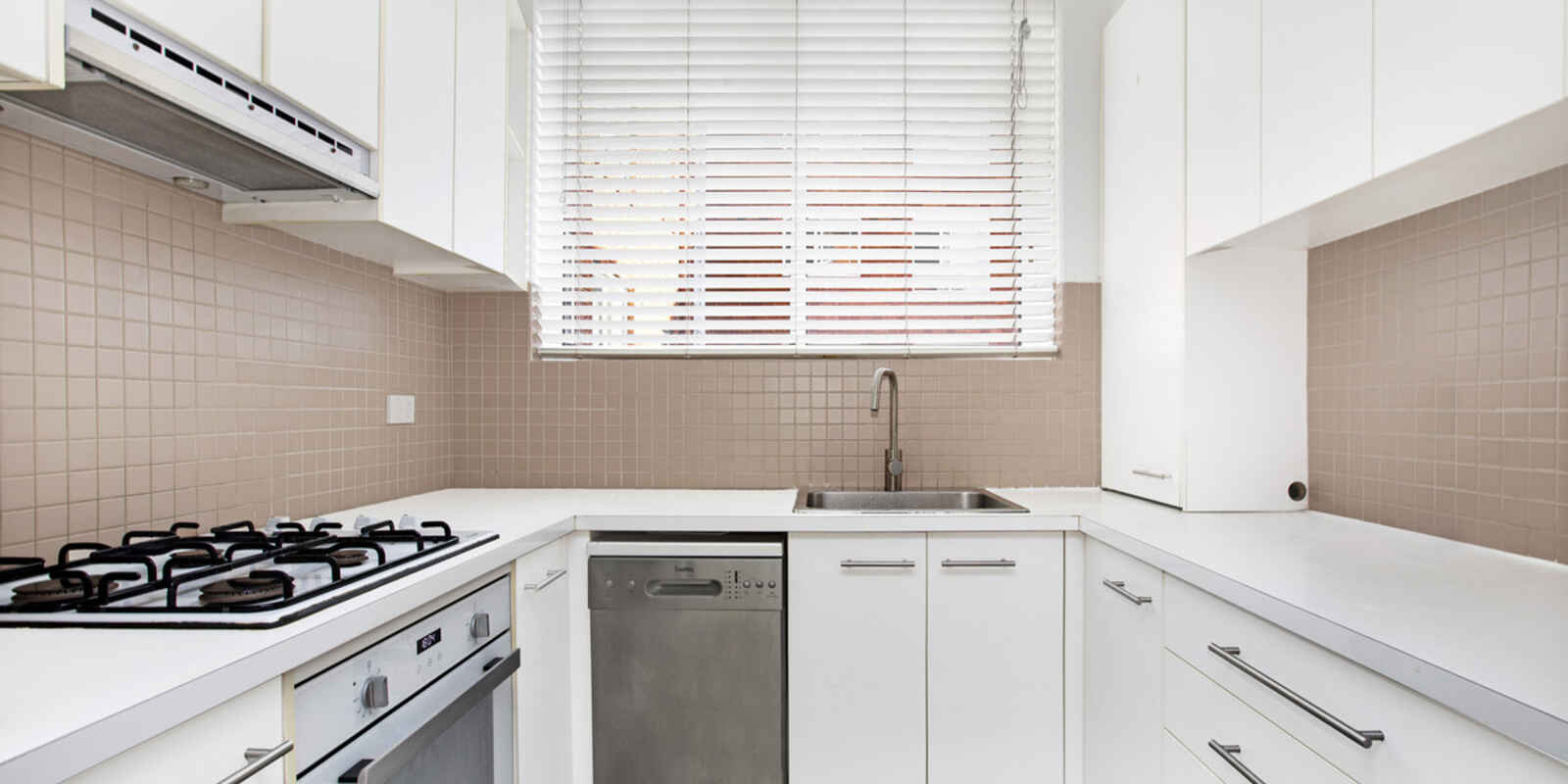 2/10 Punch Street Mosman