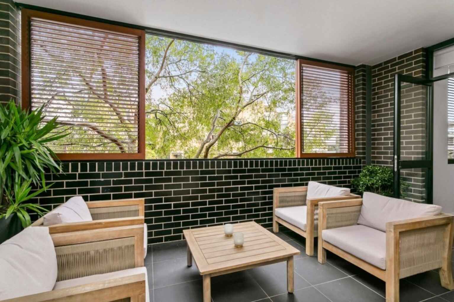 11/1-5 Mandolong Road Mosman