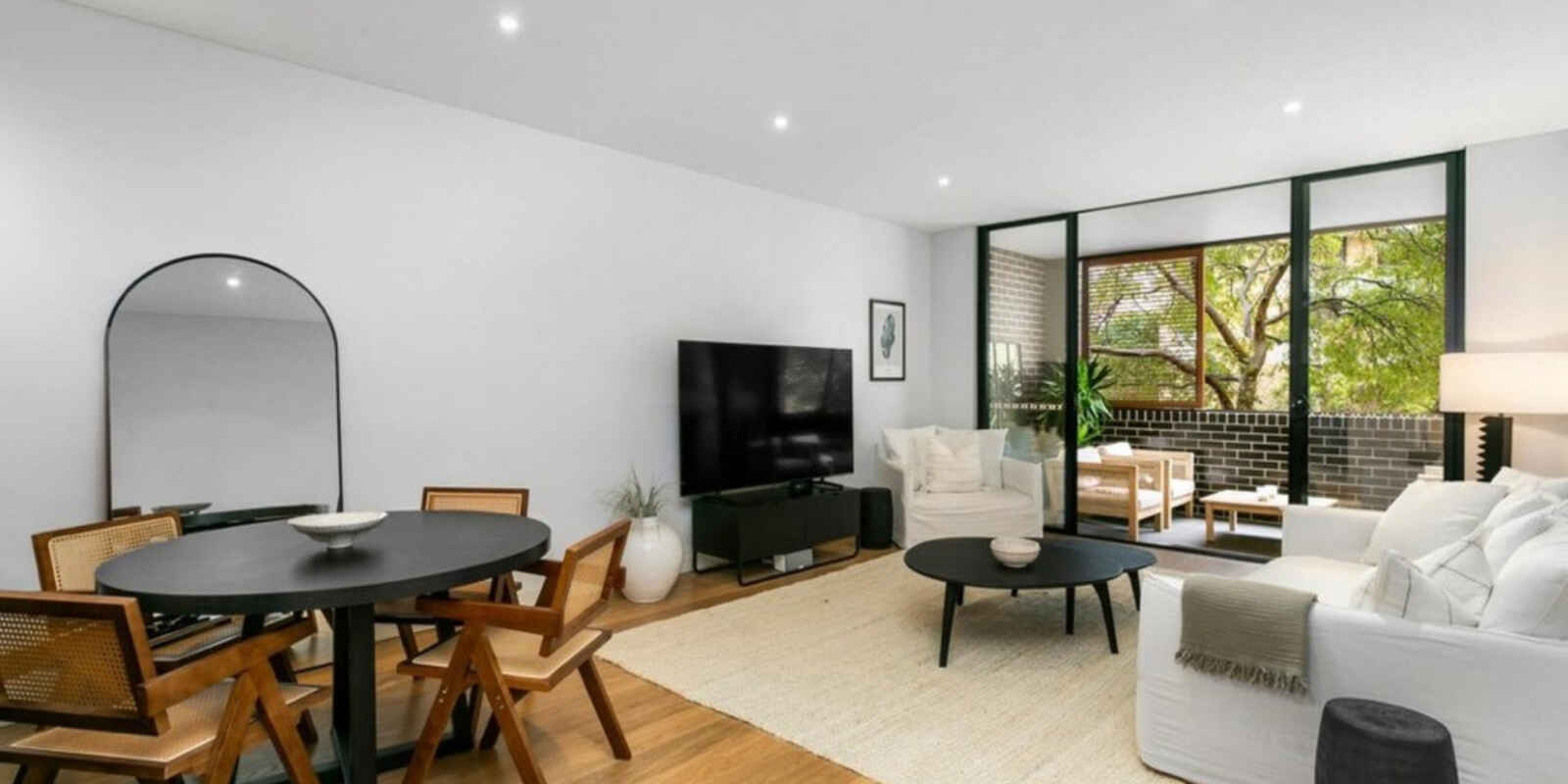 11/1-5 Mandolong Road Mosman