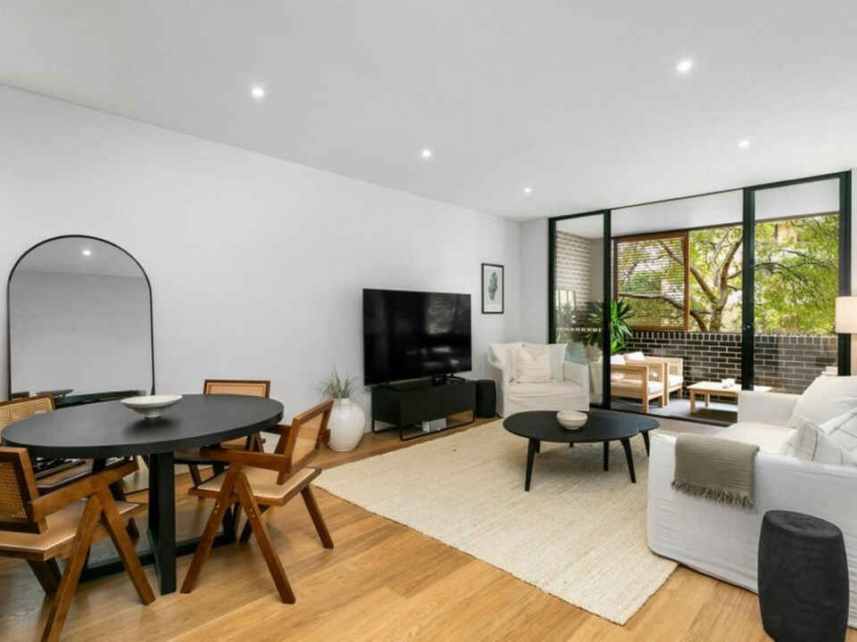 11/1-5 Mandolong Road Mosman