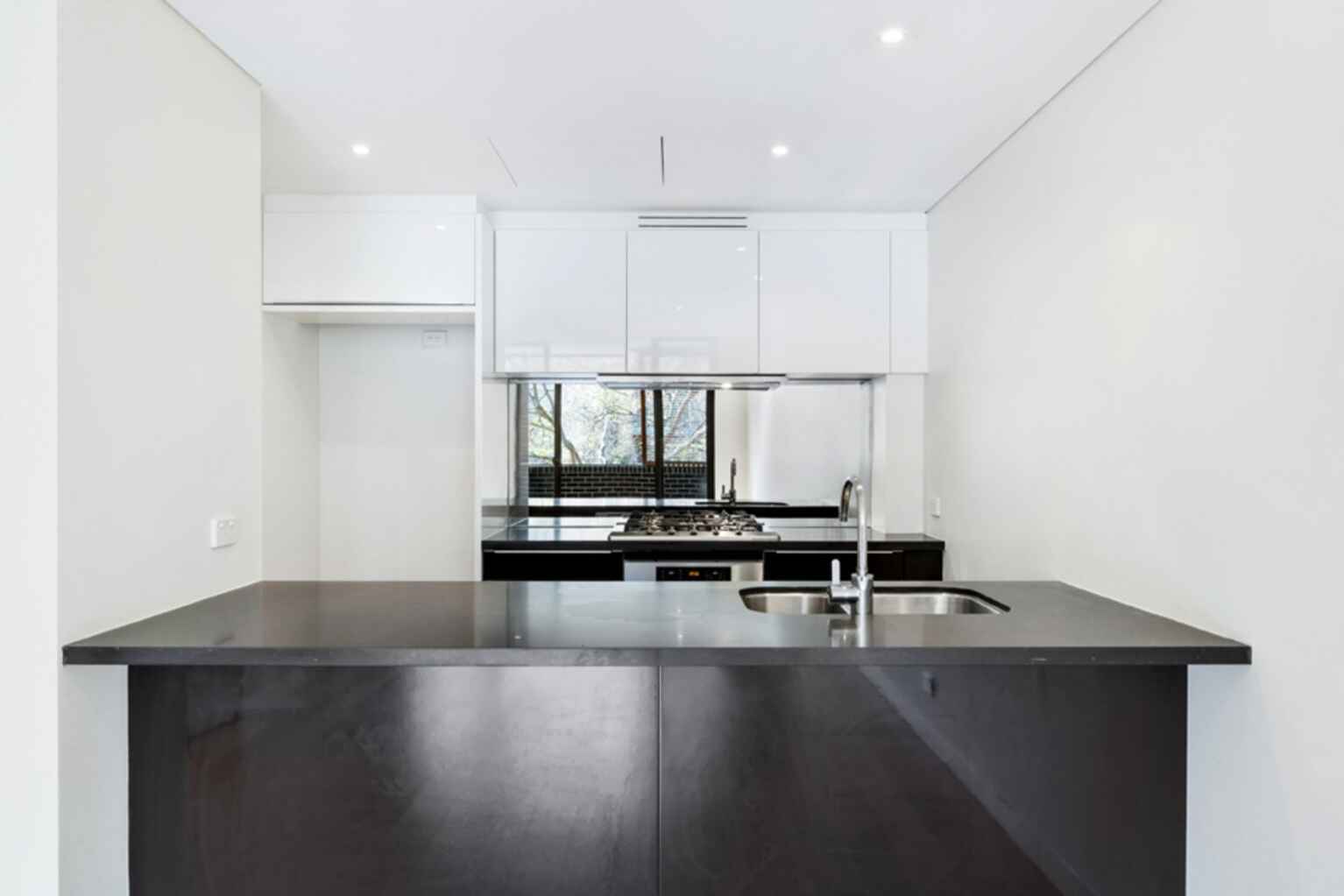 11/1-5 Mandolong Road Mosman