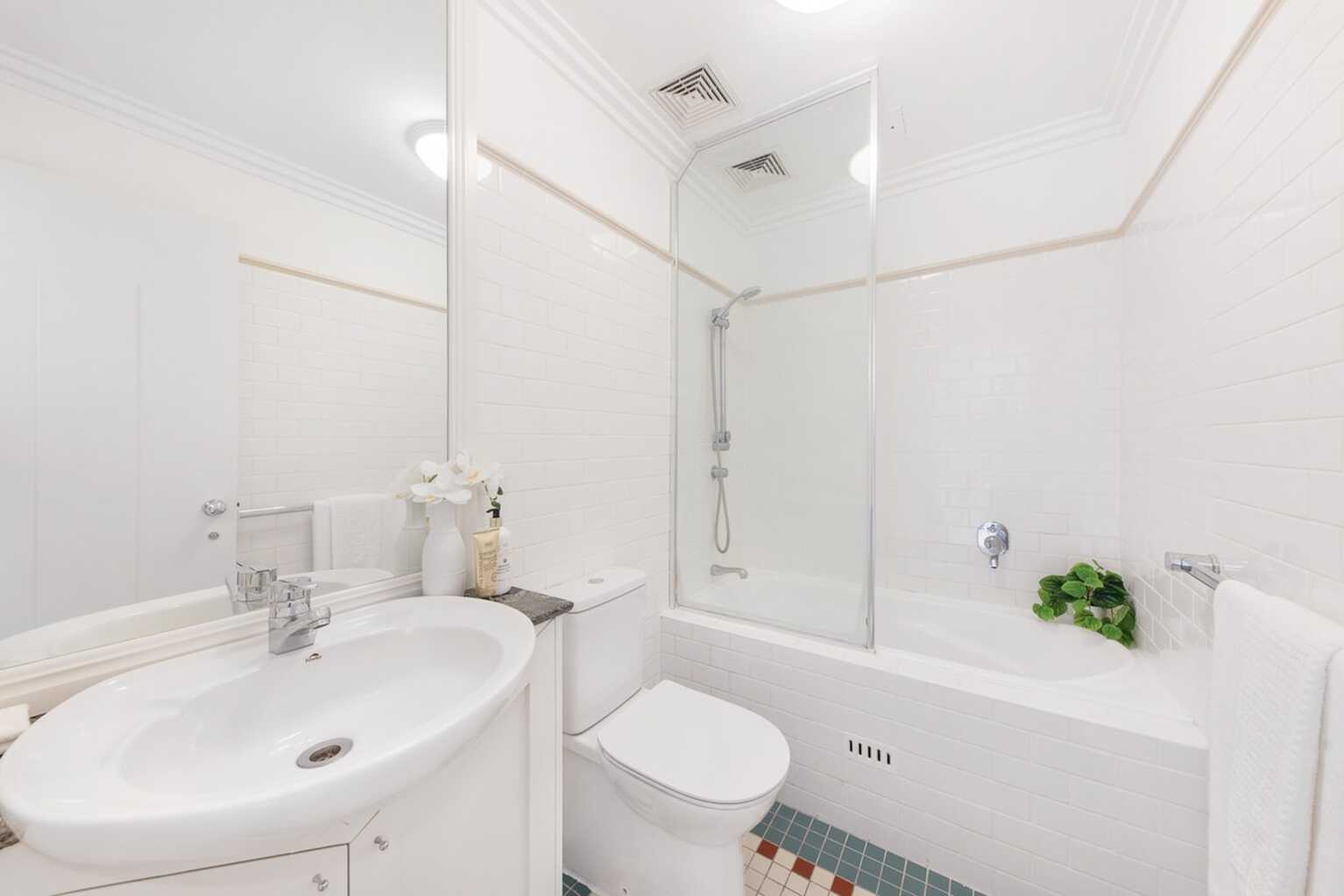 1/922 Military Road Mosman
