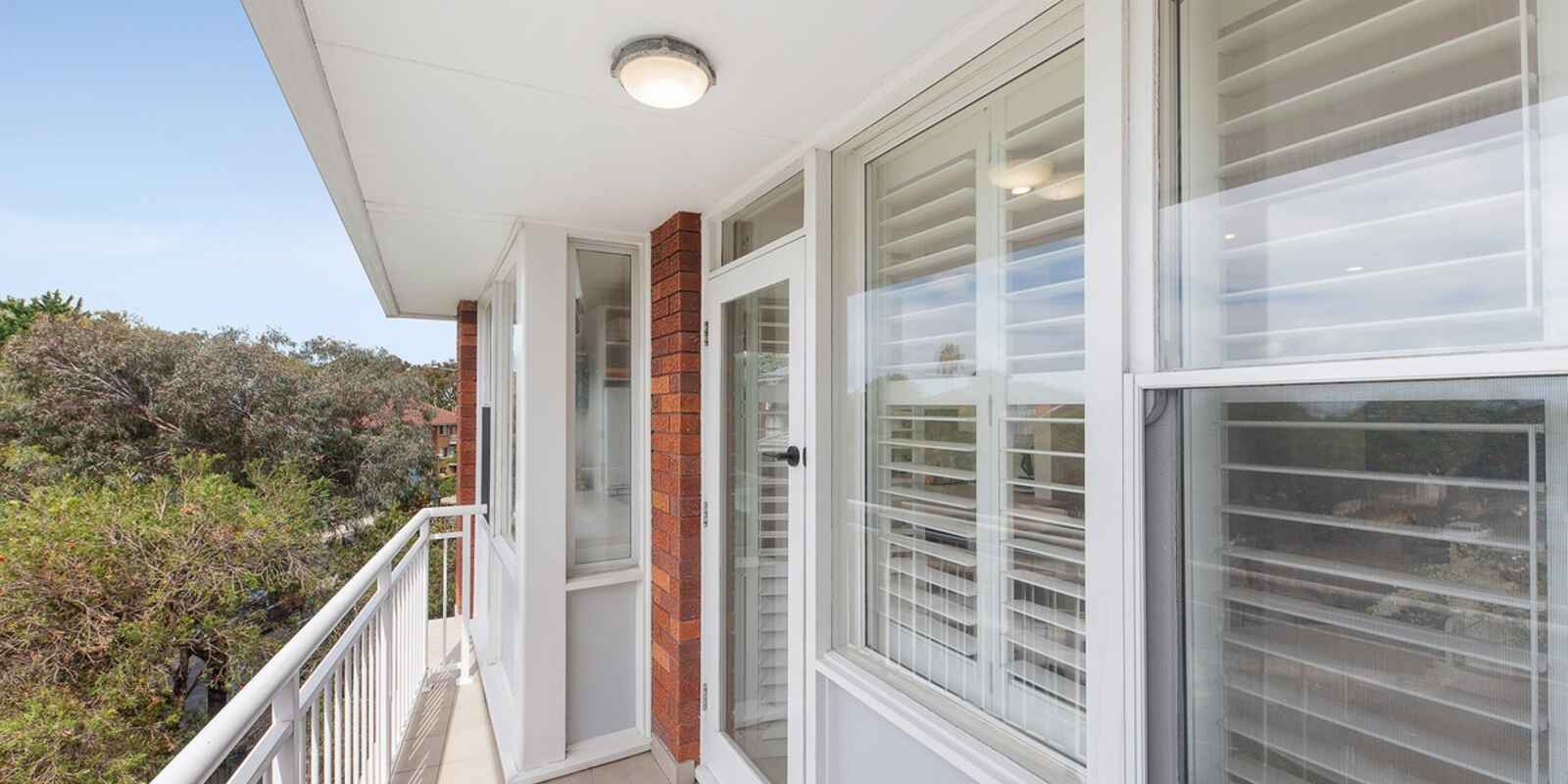 8/492 Military Road (entry via Hale Road) Mosman