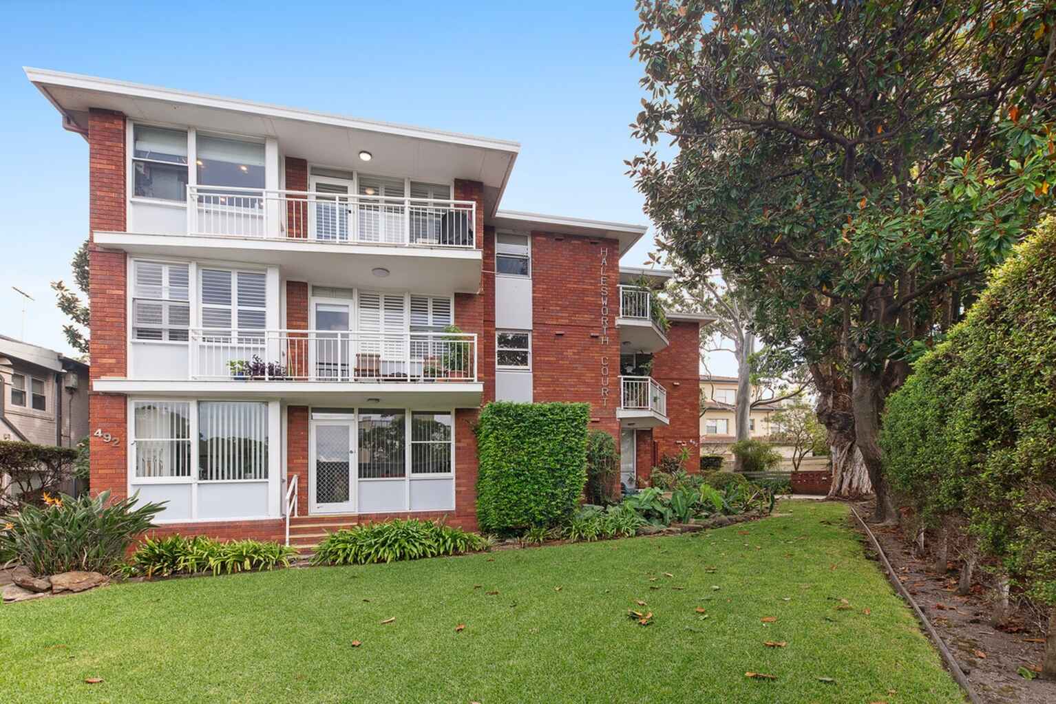 8/492 Military Road (entry via Hale Road) Mosman