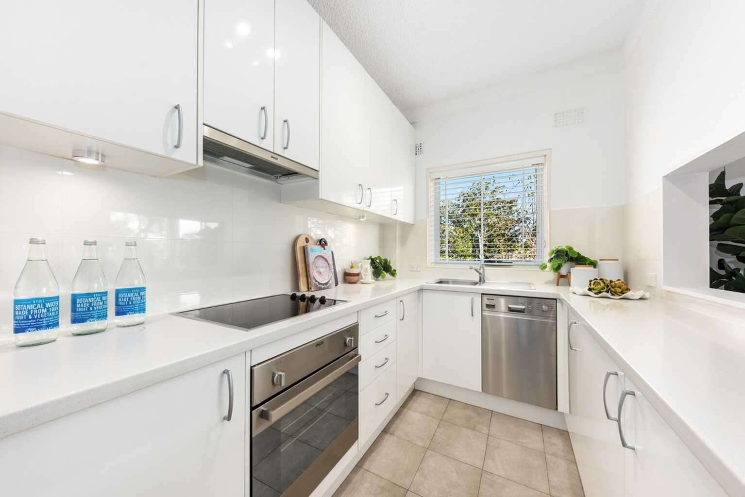 8/20 Somerset Street Mosman