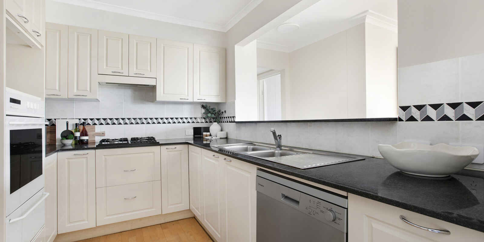 27C/2 Brady Street Mosman