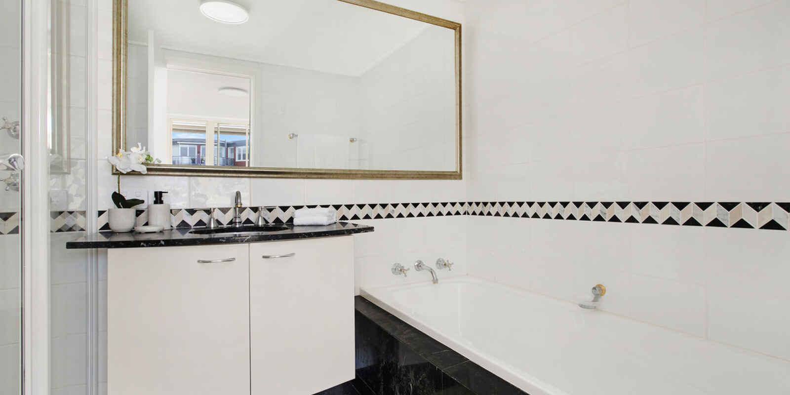 27C/2 Brady Street Mosman