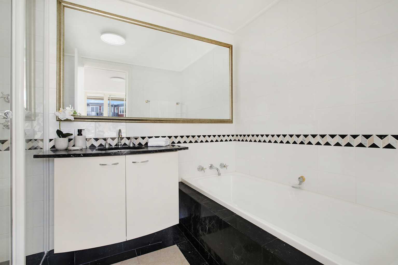 27C/2 Brady Street Mosman