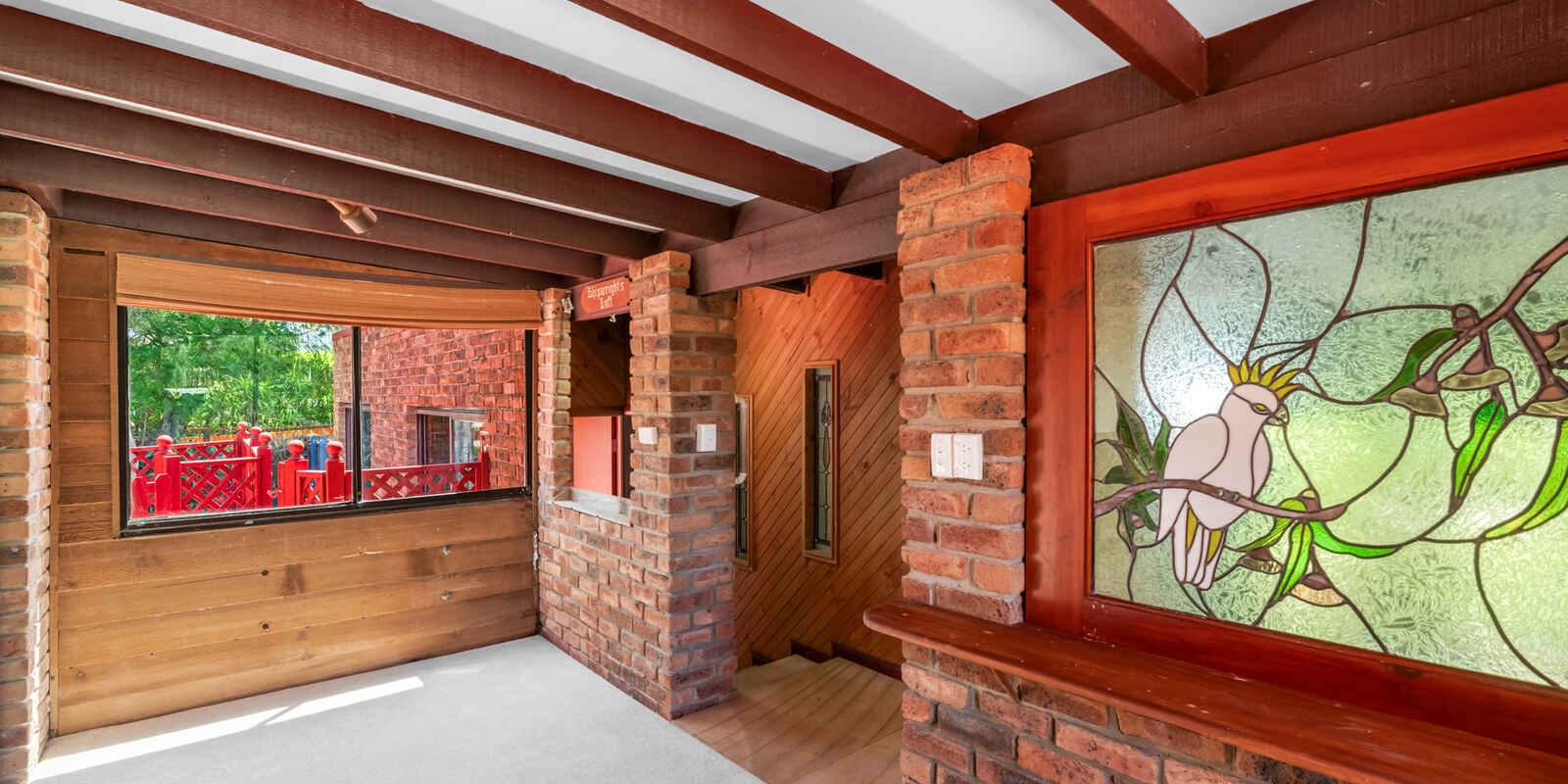 284 Tuggerawong Road Tuggerawong