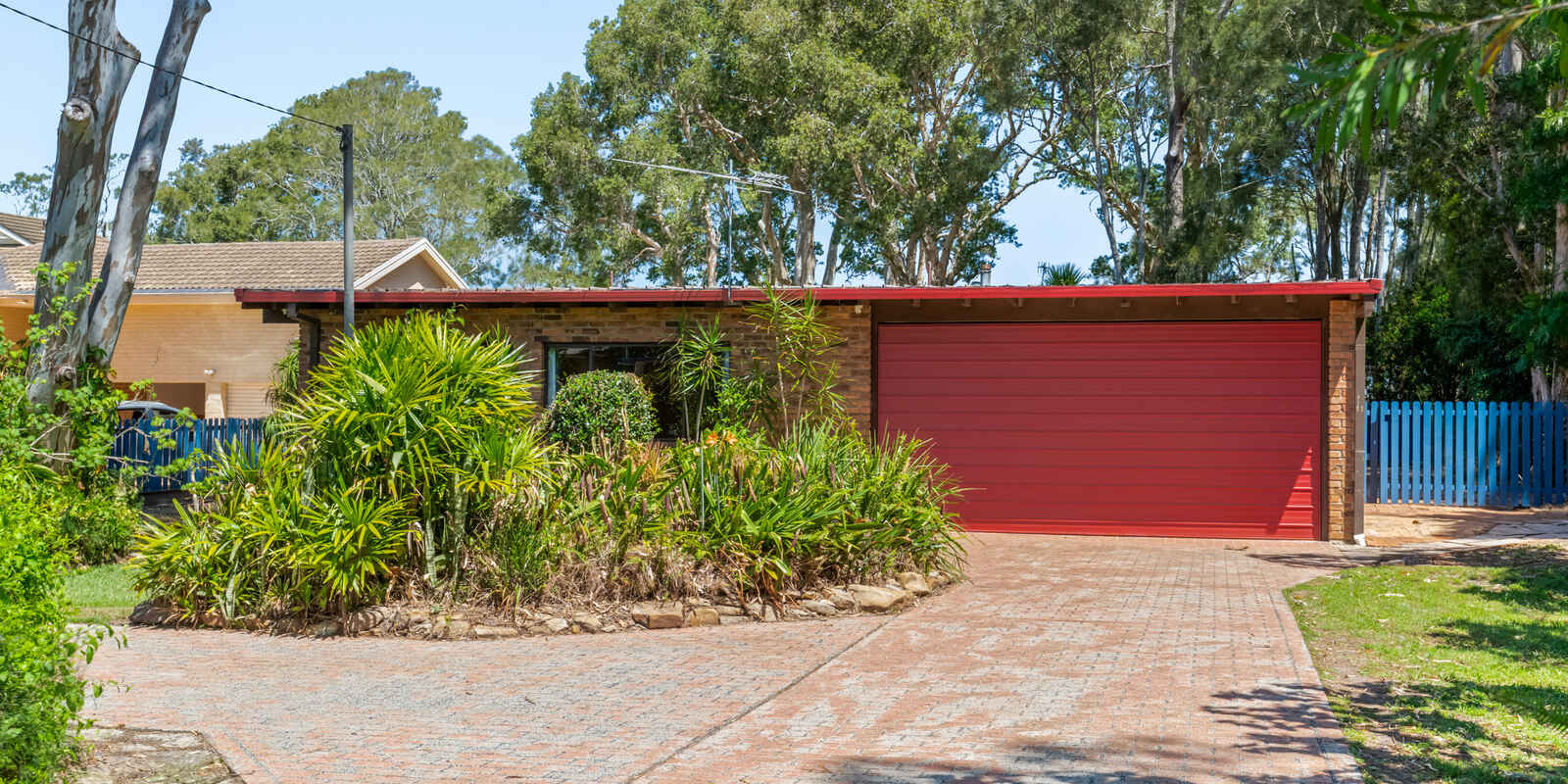 284 Tuggerawong Road Tuggerawong