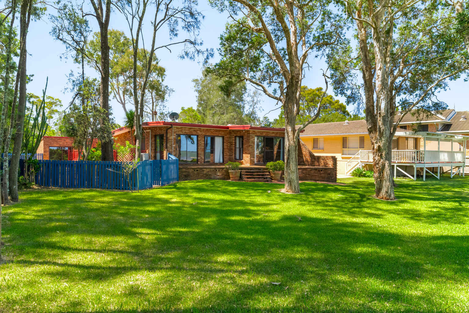 284 Tuggerawong Road Tuggerawong