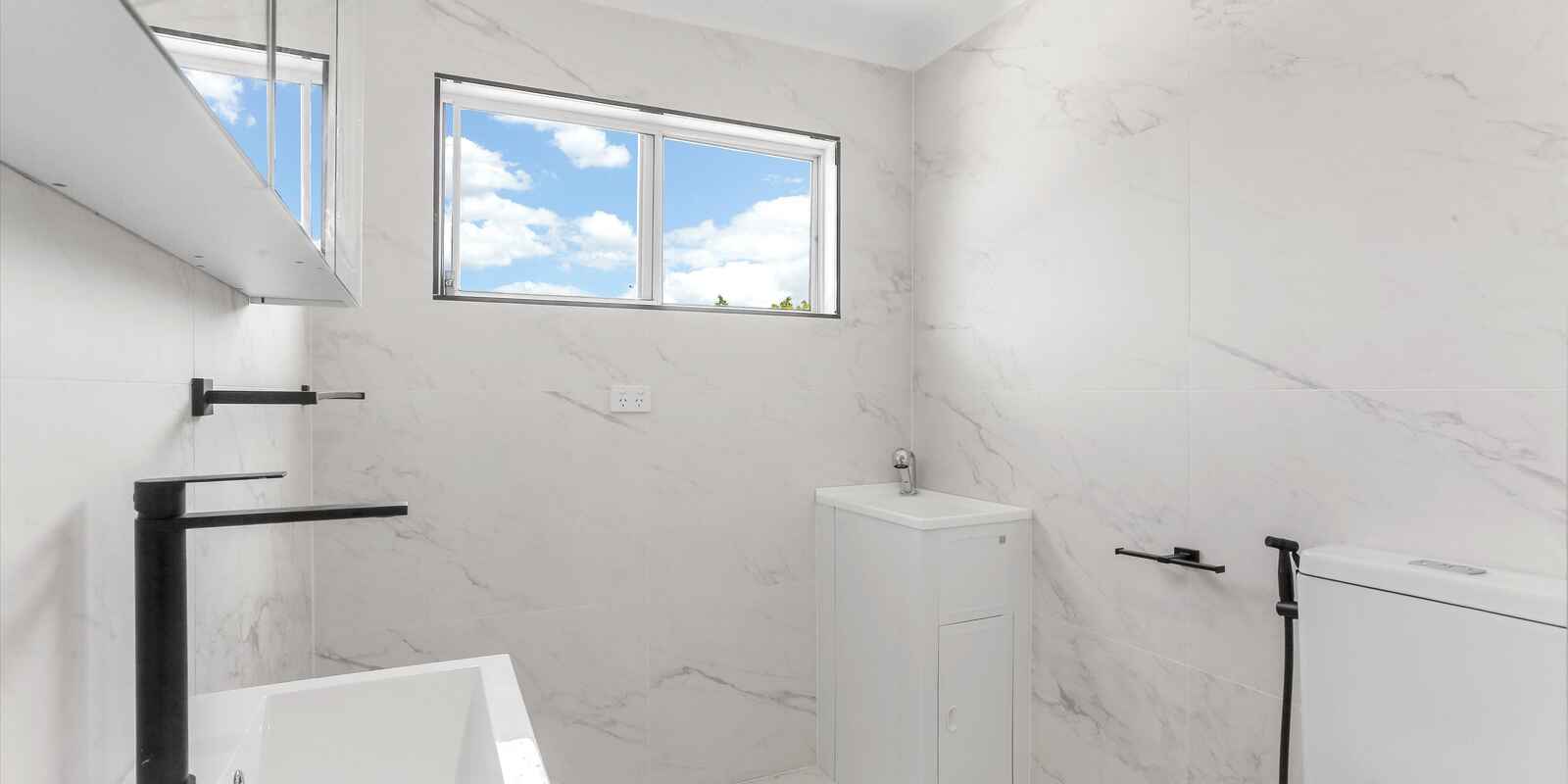 Upper/33 Dickens Rd Wetherill Park Upper/33 Dickens Rd Wetherill Park