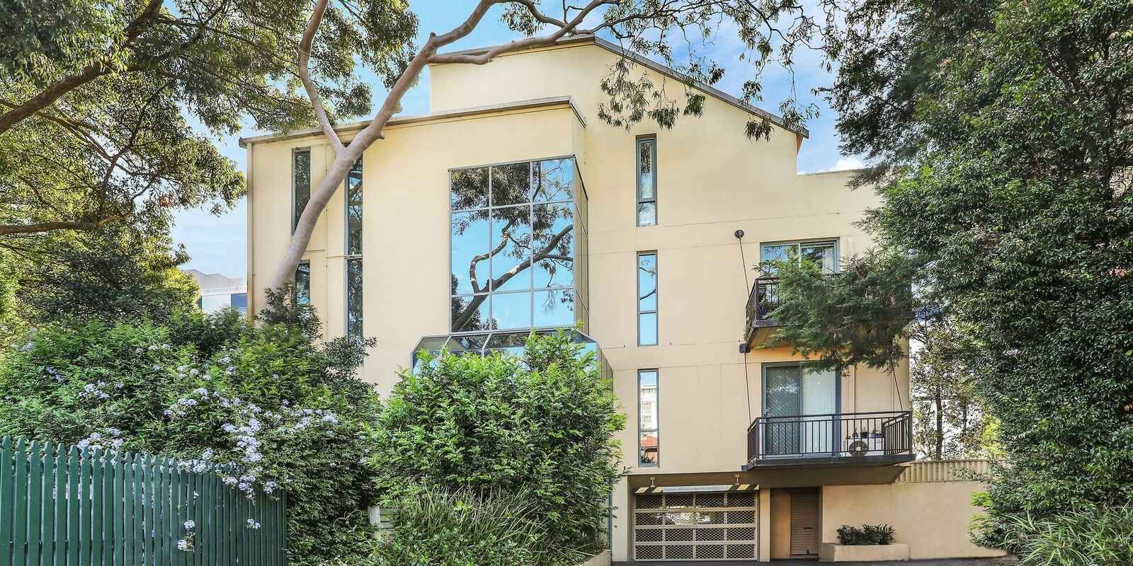 28/8 Cavill Ave Ashfield