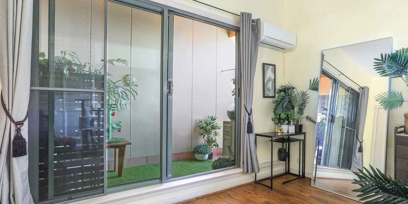 28/8 Cavill Ave Ashfield