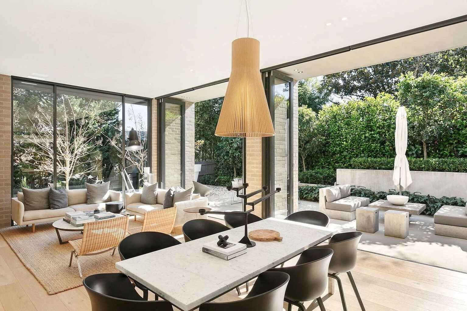  Cremorne