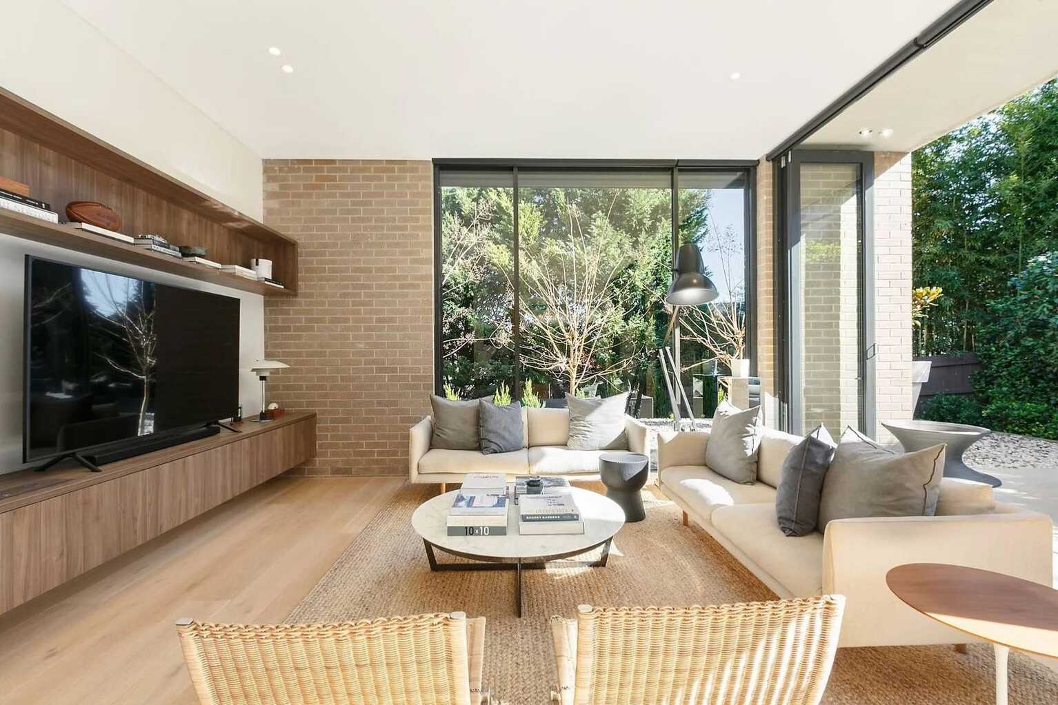  Cremorne