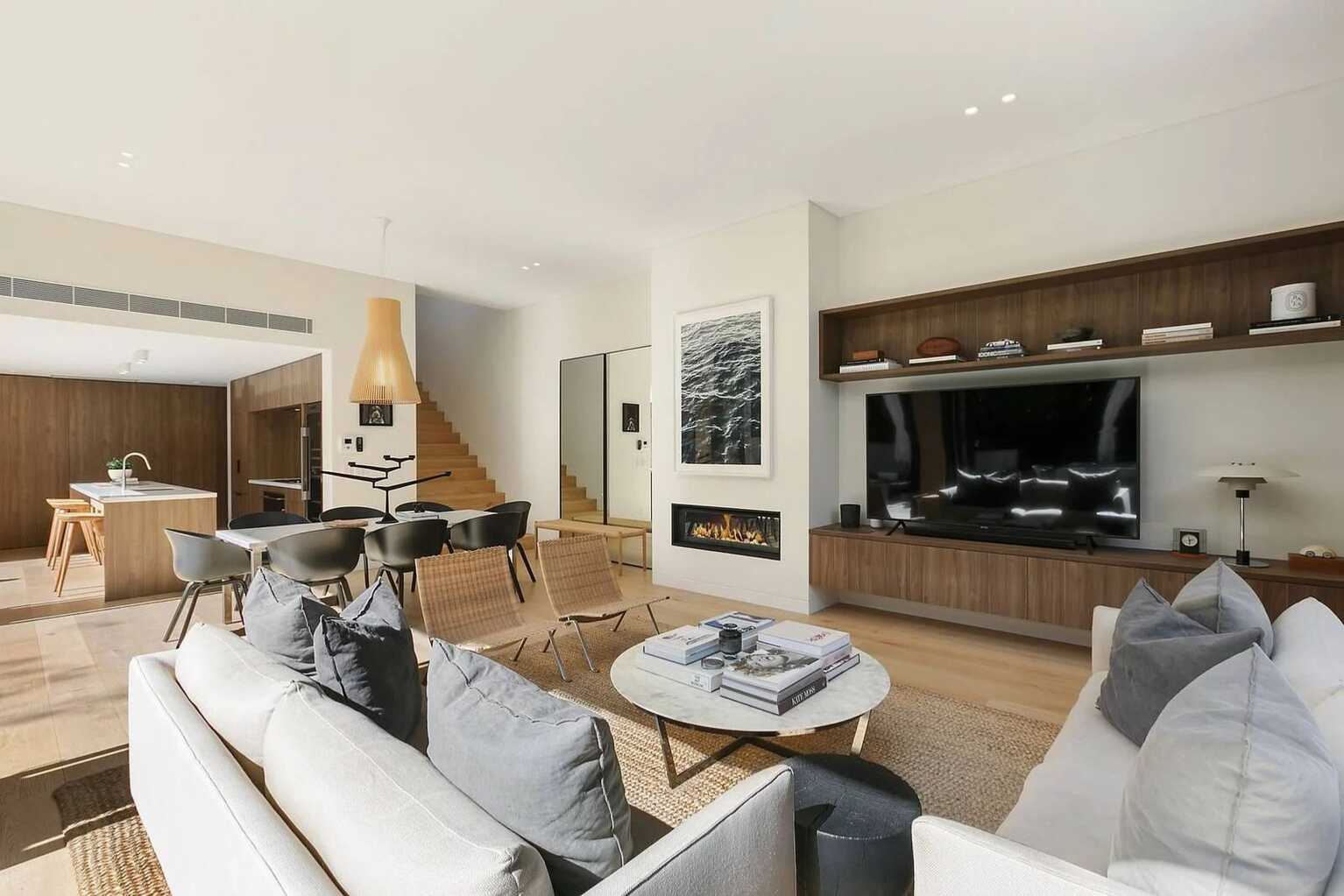  Cremorne