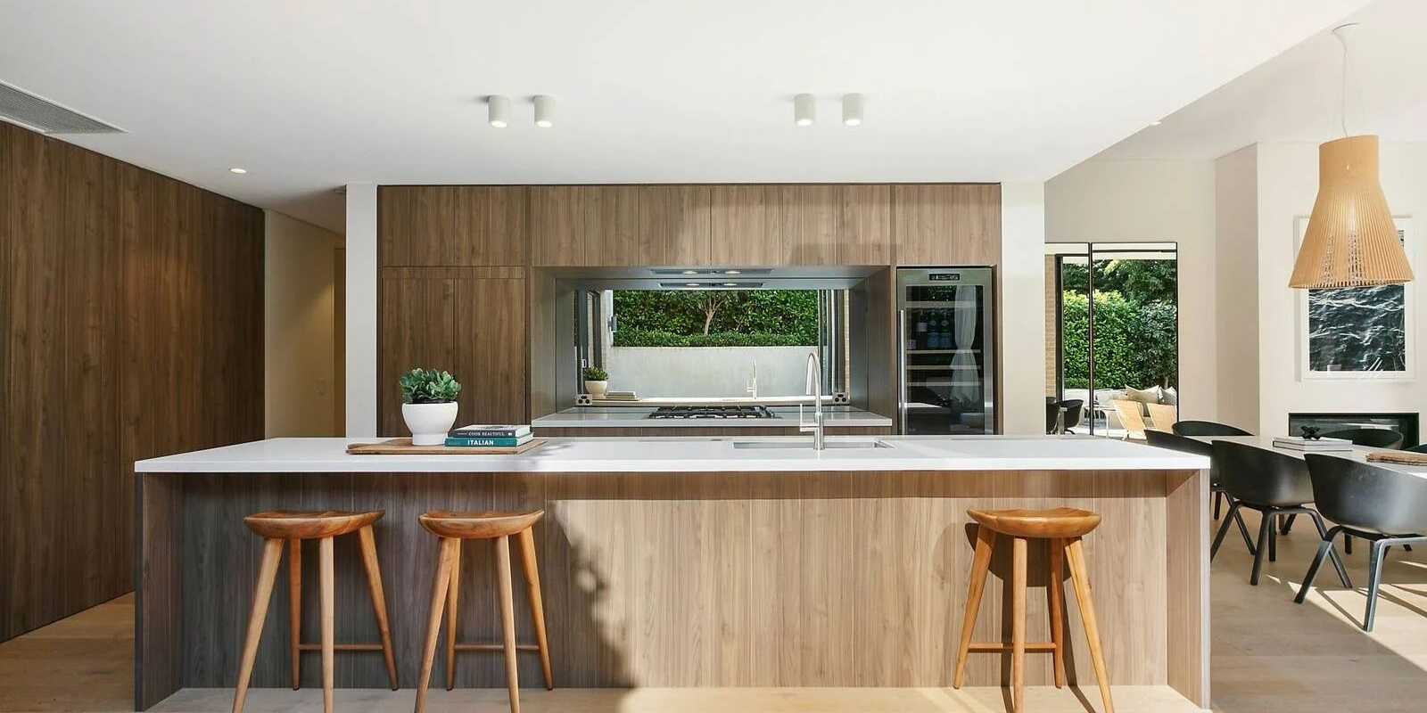  Cremorne