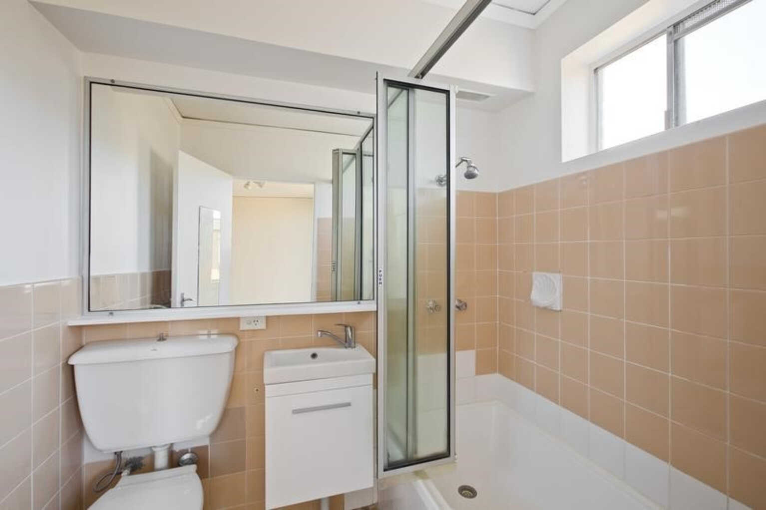 9/3 Clifford Street Mosman