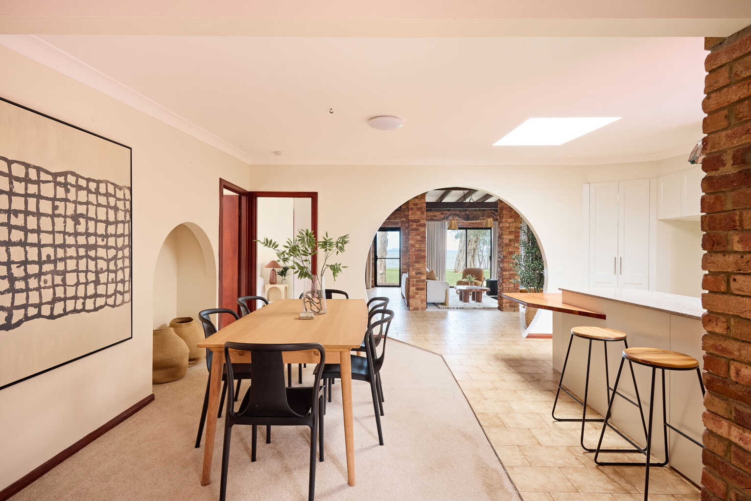 284 Tuggerawong Road Tuggerawong 284 Tuggerawong Road Tuggerawong
