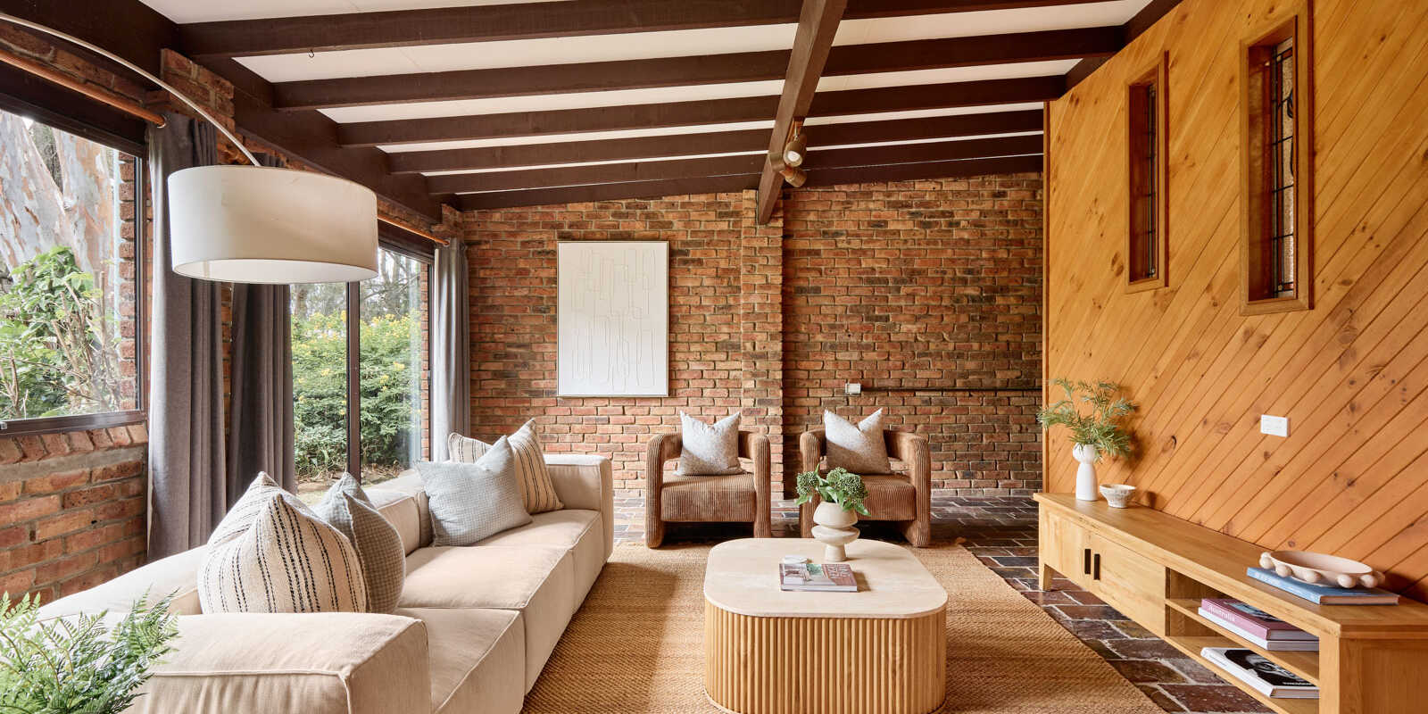 284 Tuggerawong Road Tuggerawong 284 Tuggerawong Road Tuggerawong