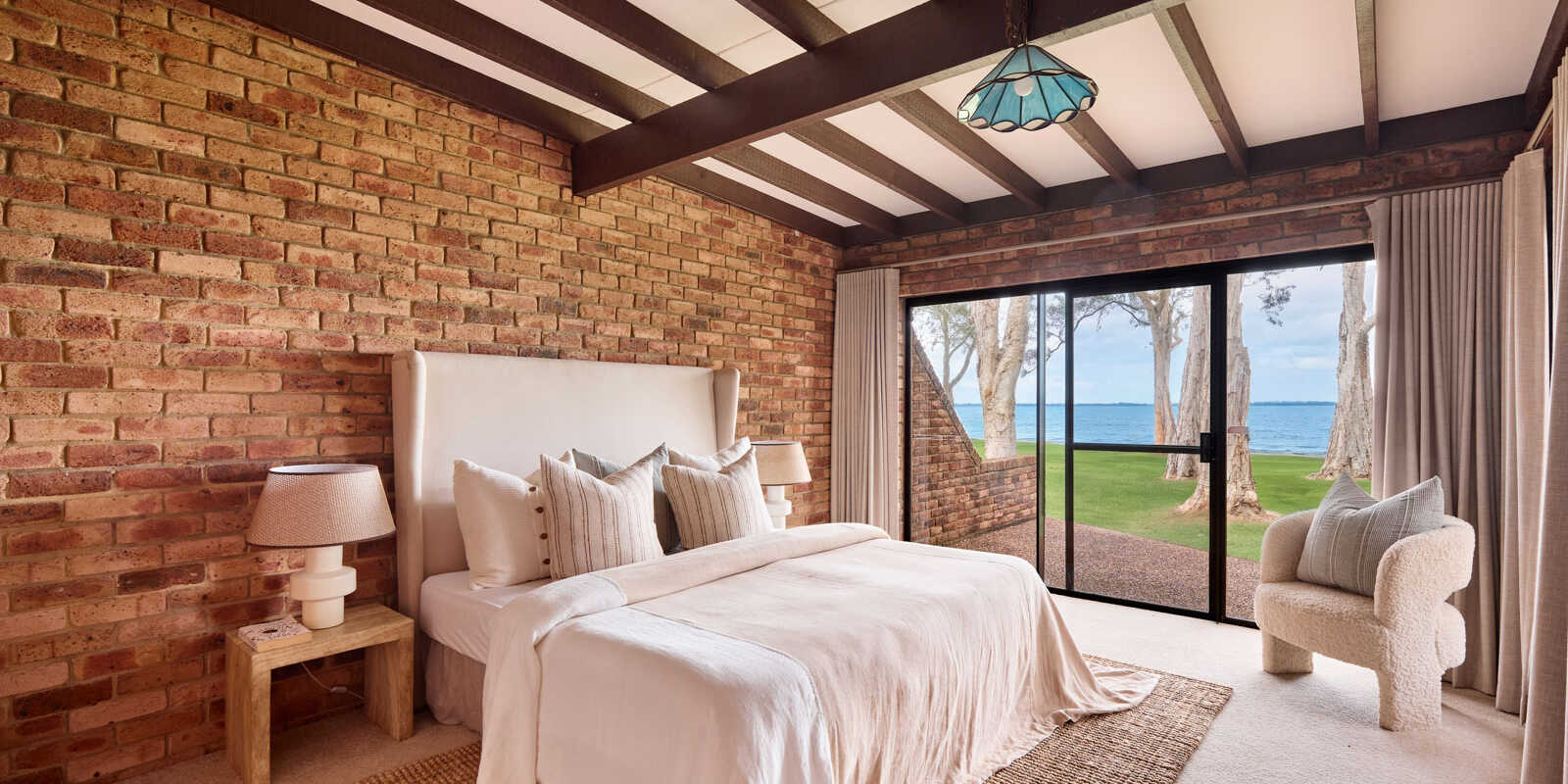 284 Tuggerawong Road Tuggerawong 284 Tuggerawong Road Tuggerawong