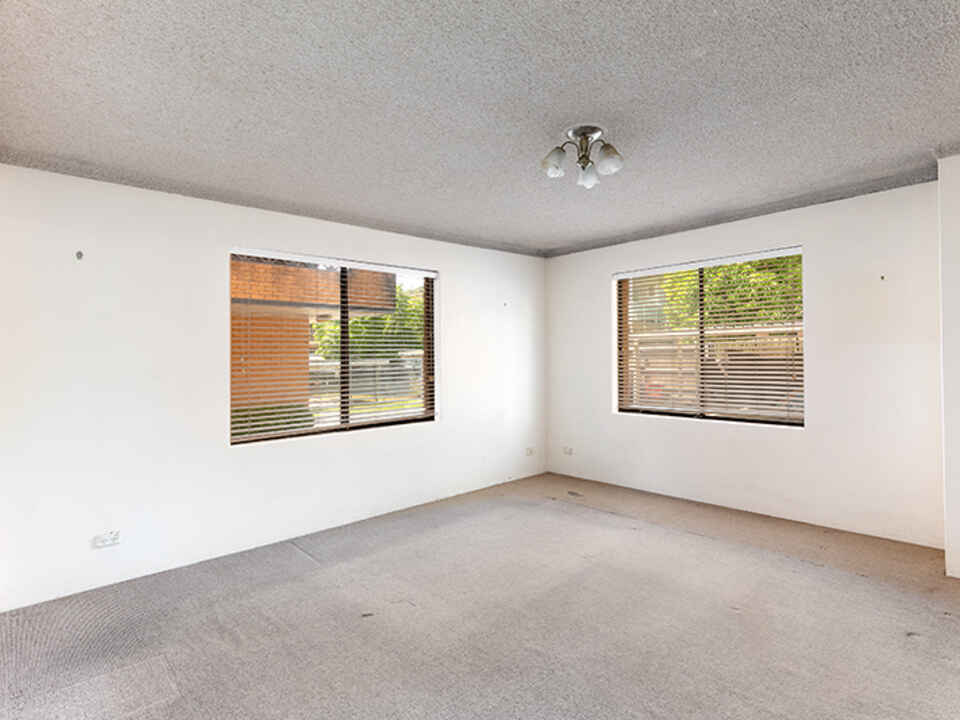 4/18 Lismore Ave Dee Why