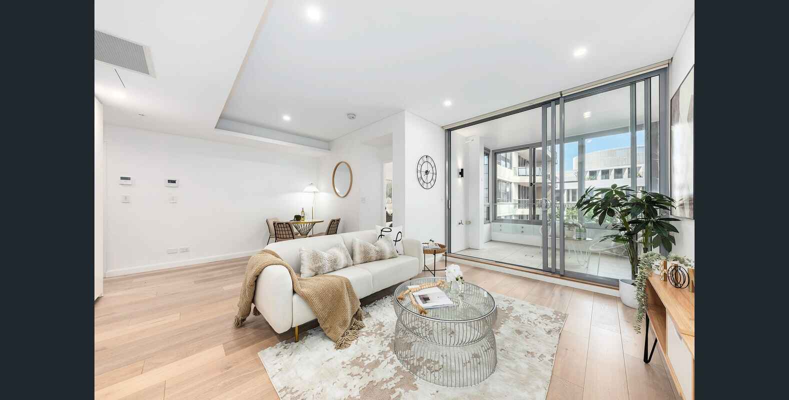 304/231 Miller St North Sydney