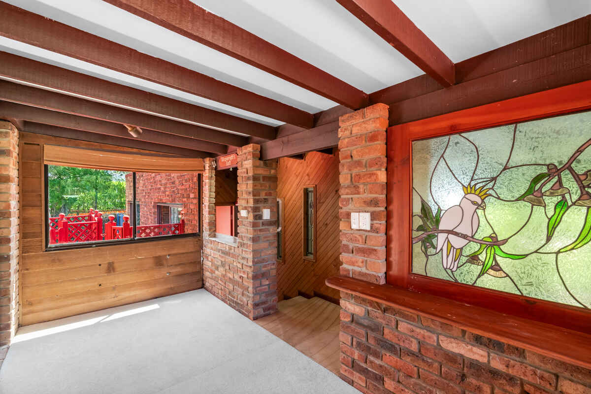 284 Tuggerawong Road Tuggerawong 284 Tuggerawong Road Tuggerawong