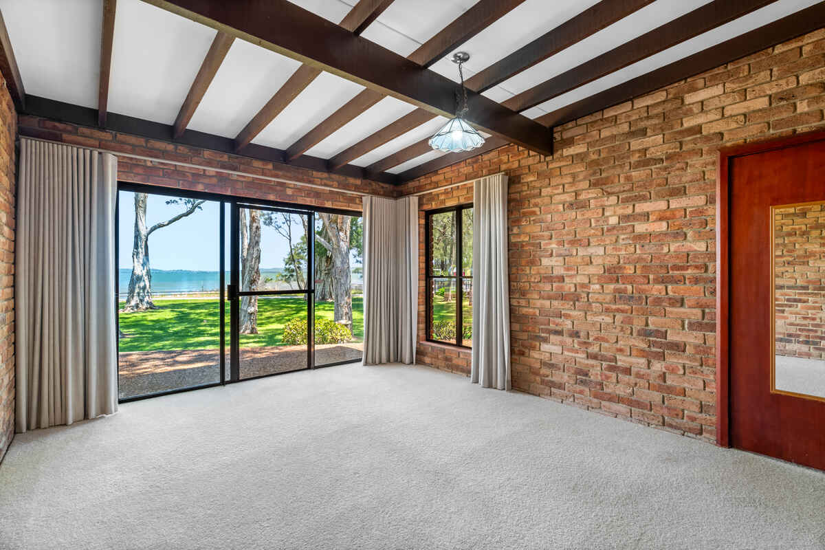 284 Tuggerawong Road Tuggerawong 284 Tuggerawong Road Tuggerawong