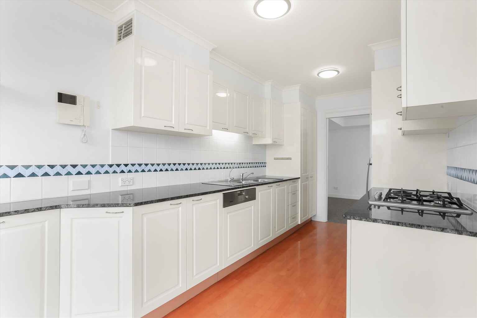 25c/2 Brady St Mosman