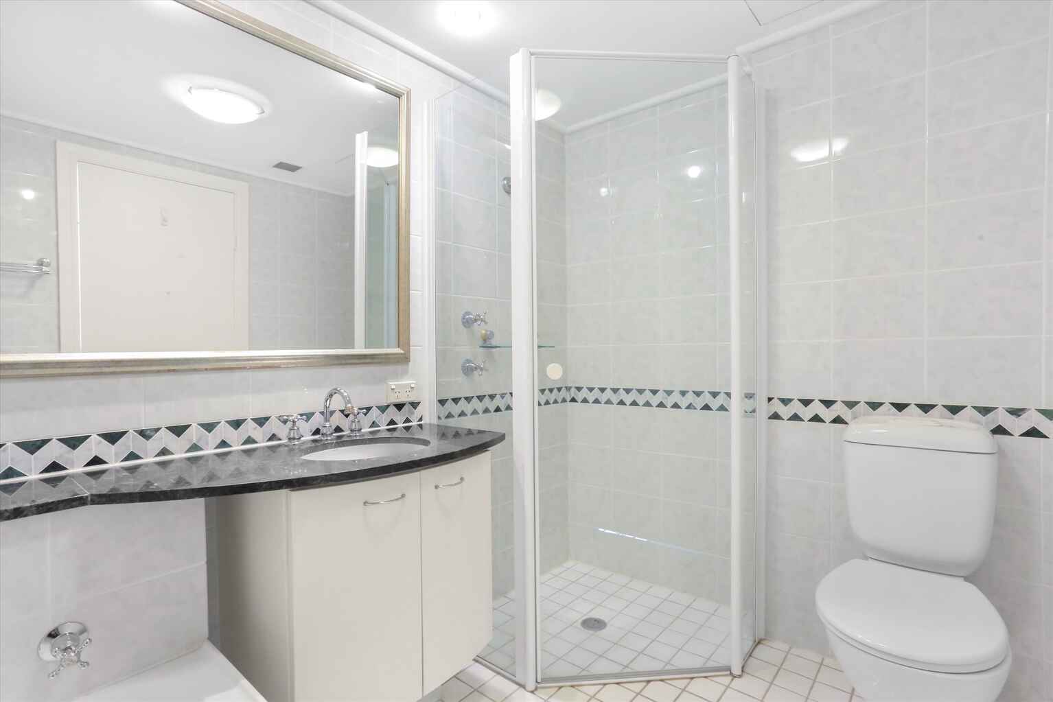 25c/2 Brady St Mosman