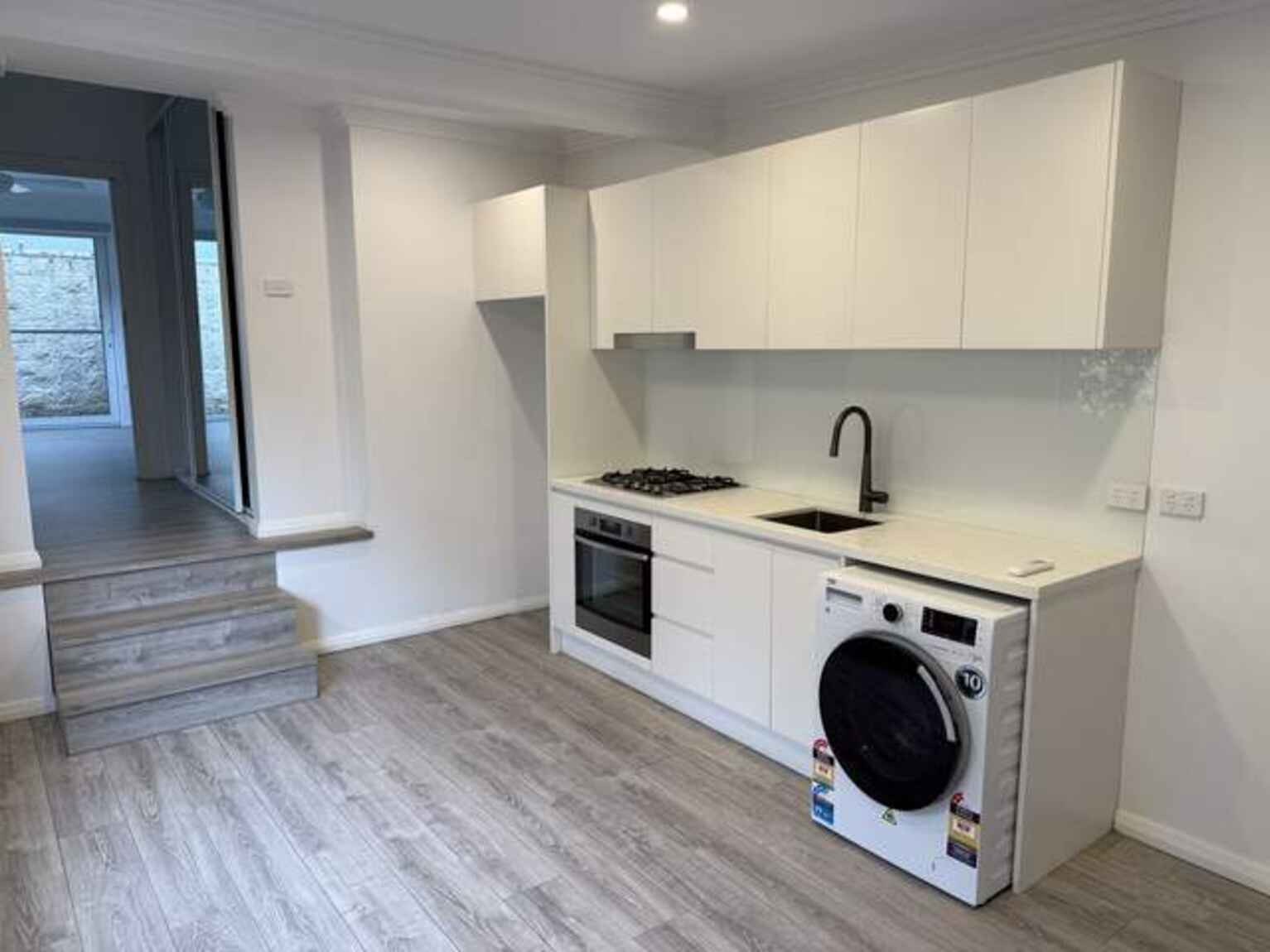 10a Greenfield Ave Middle Cove