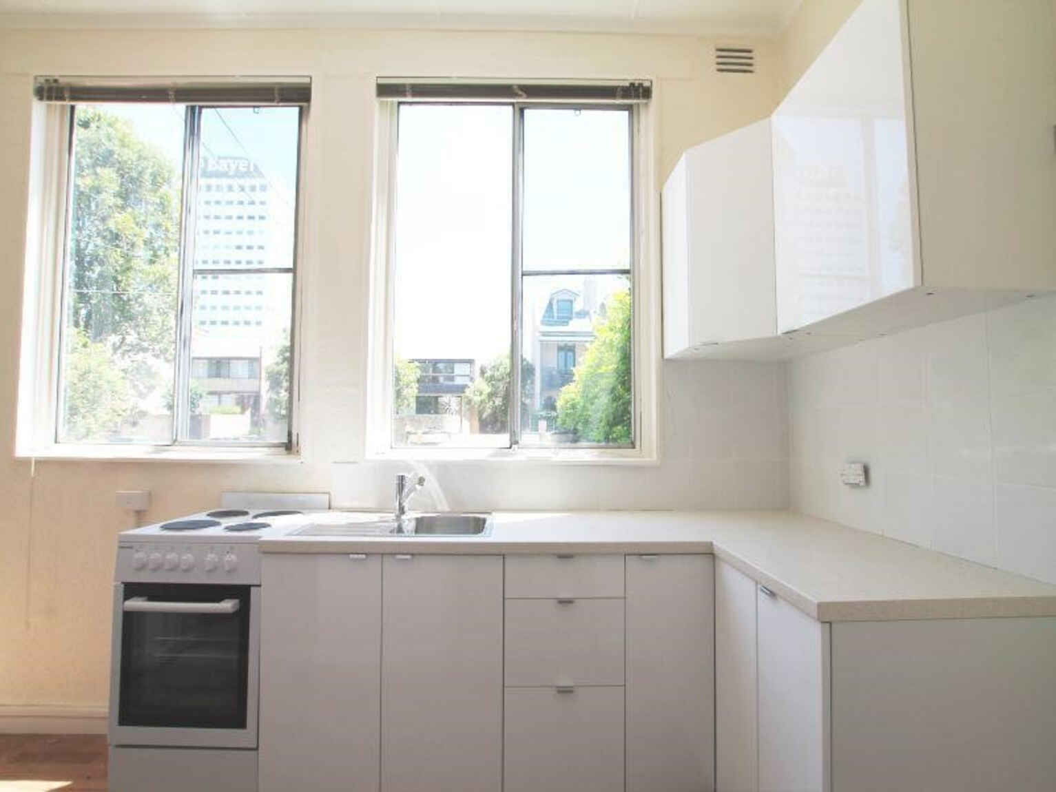 3/9 Whaling Road North Sydney