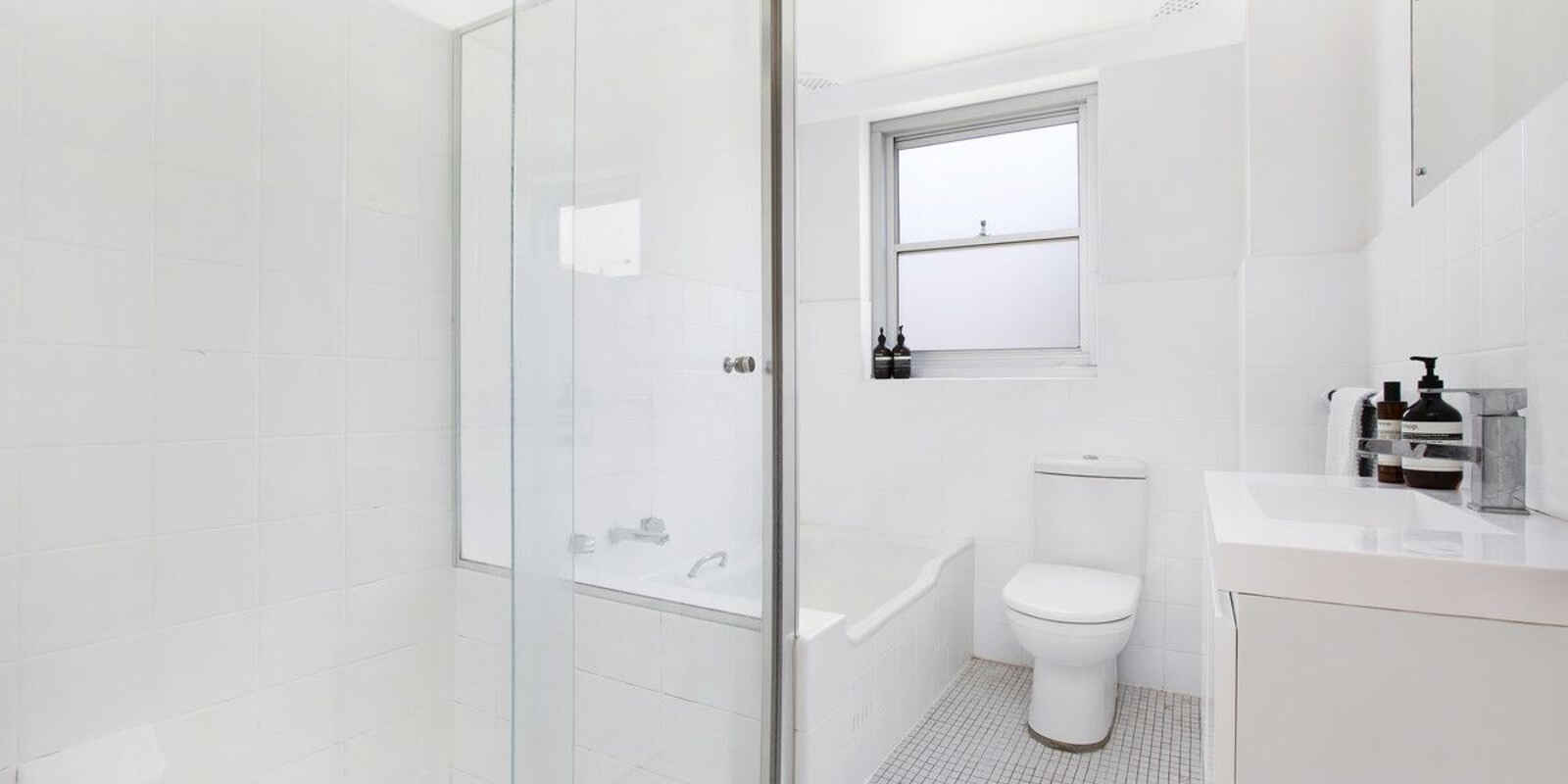 8/76 Muston St Mosman