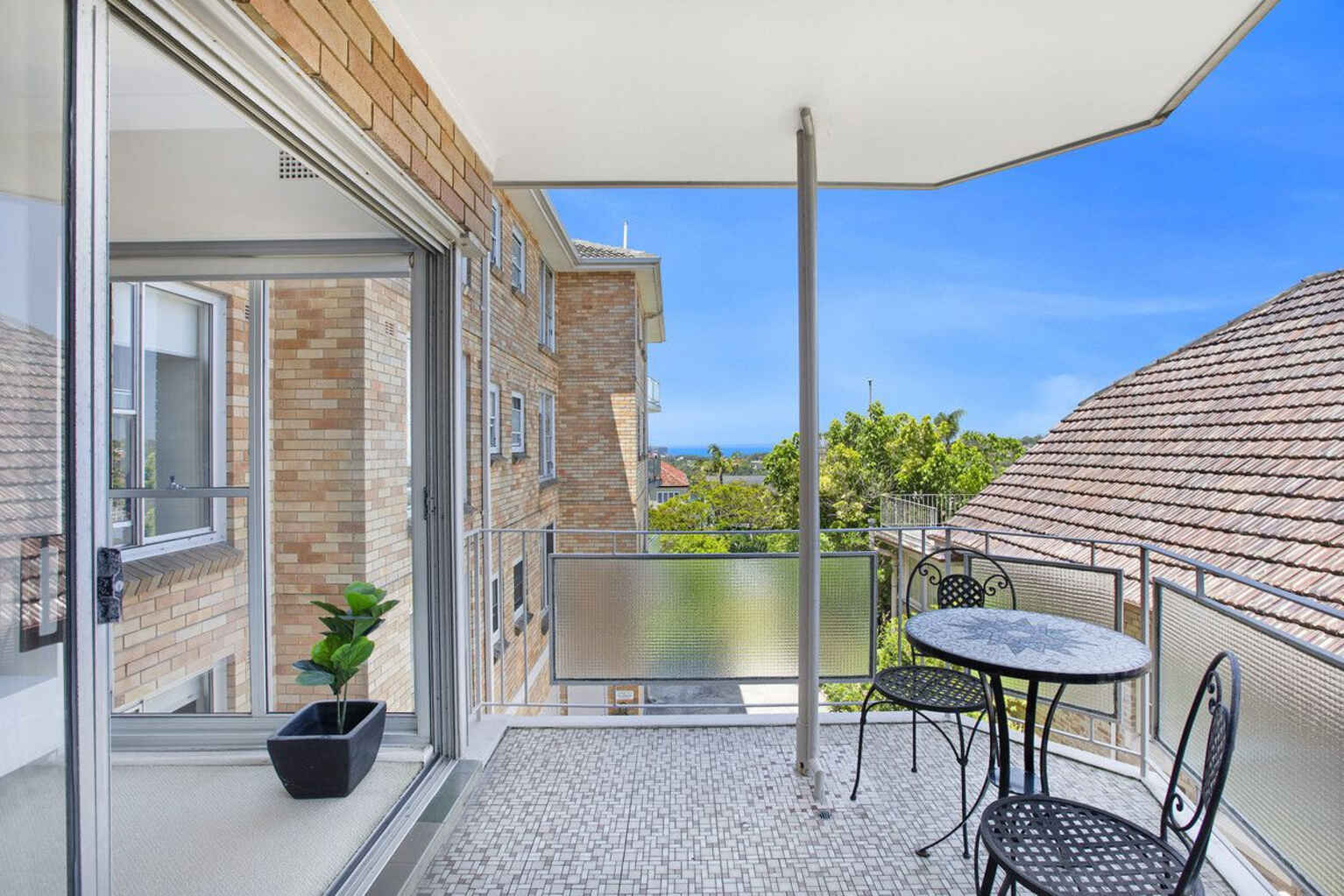 8/76 Muston St Mosman