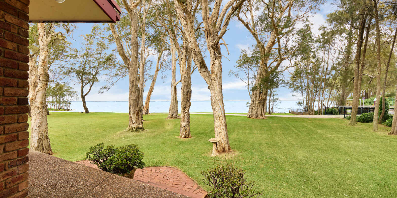 284 Tuggerawong Road Tuggerawong