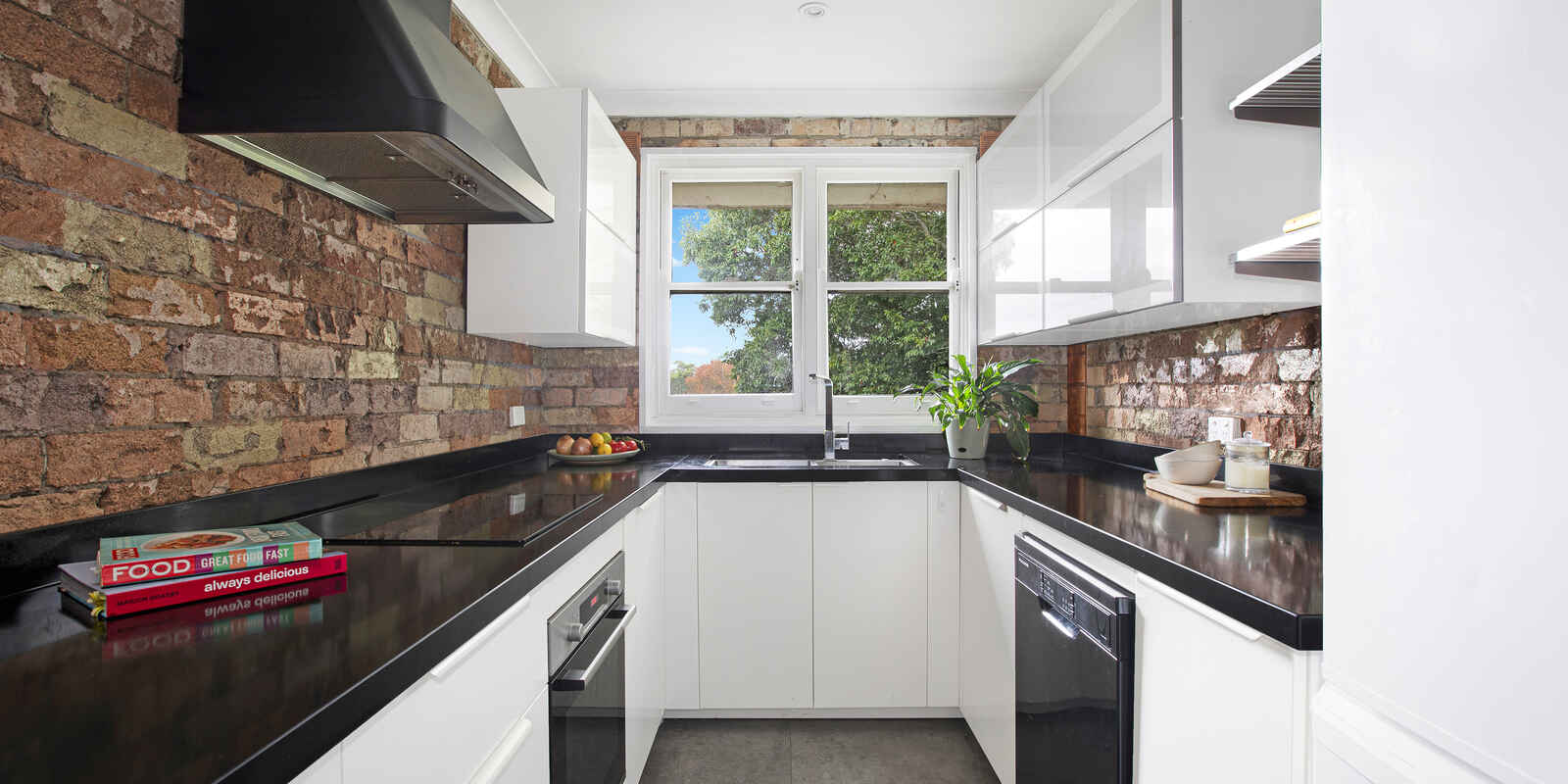 22/96 Ourimbah Road Mosman