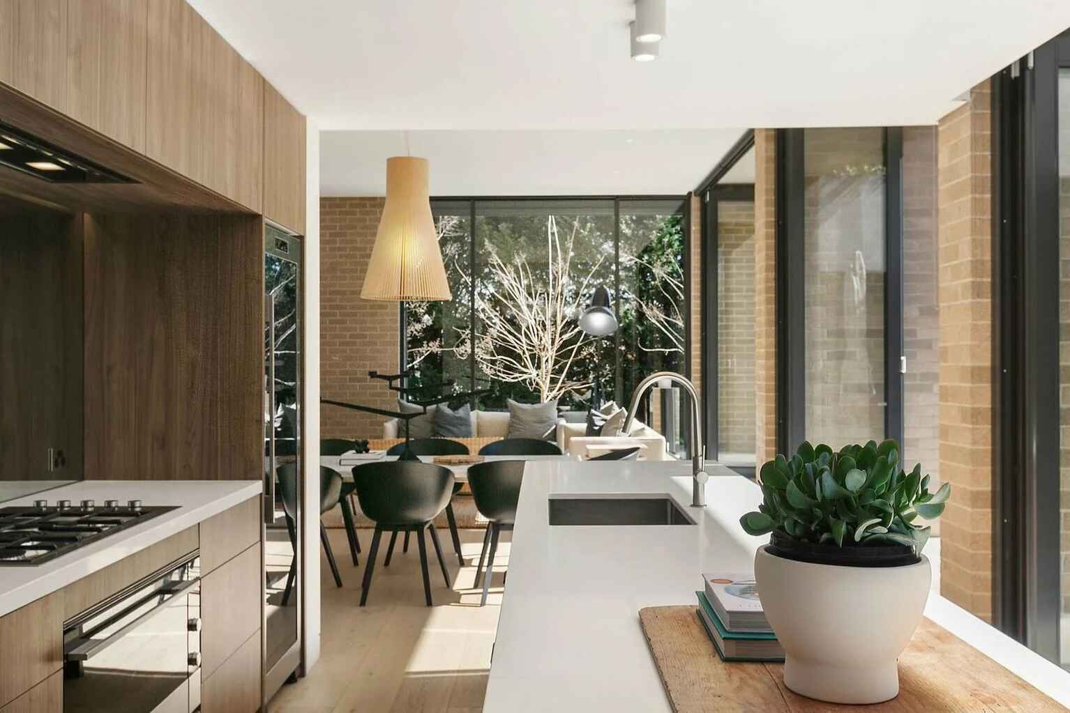  Cremorne