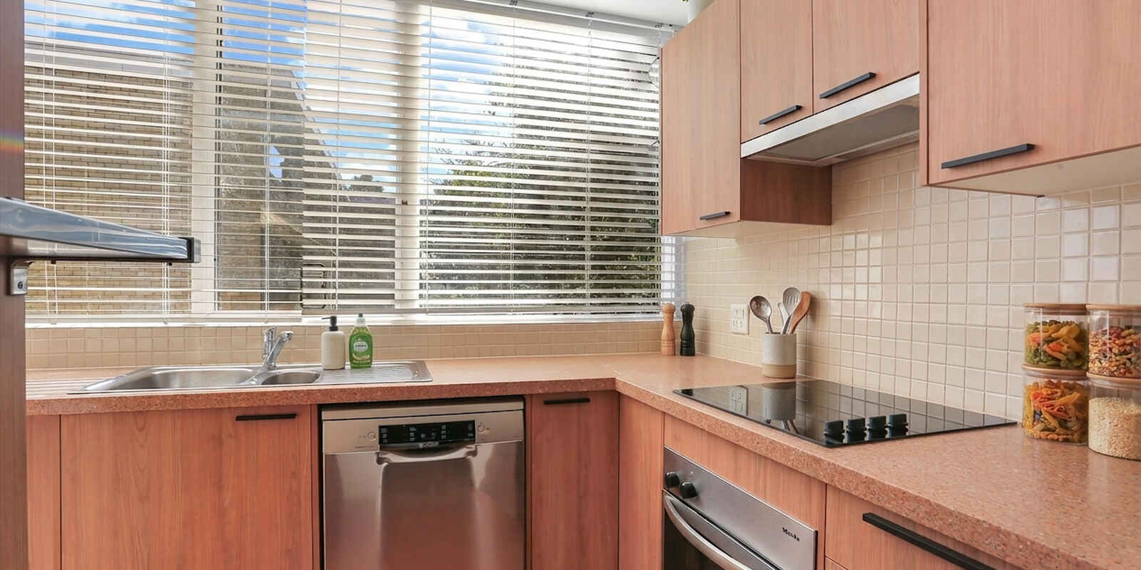 16/102 Young St Cremorne