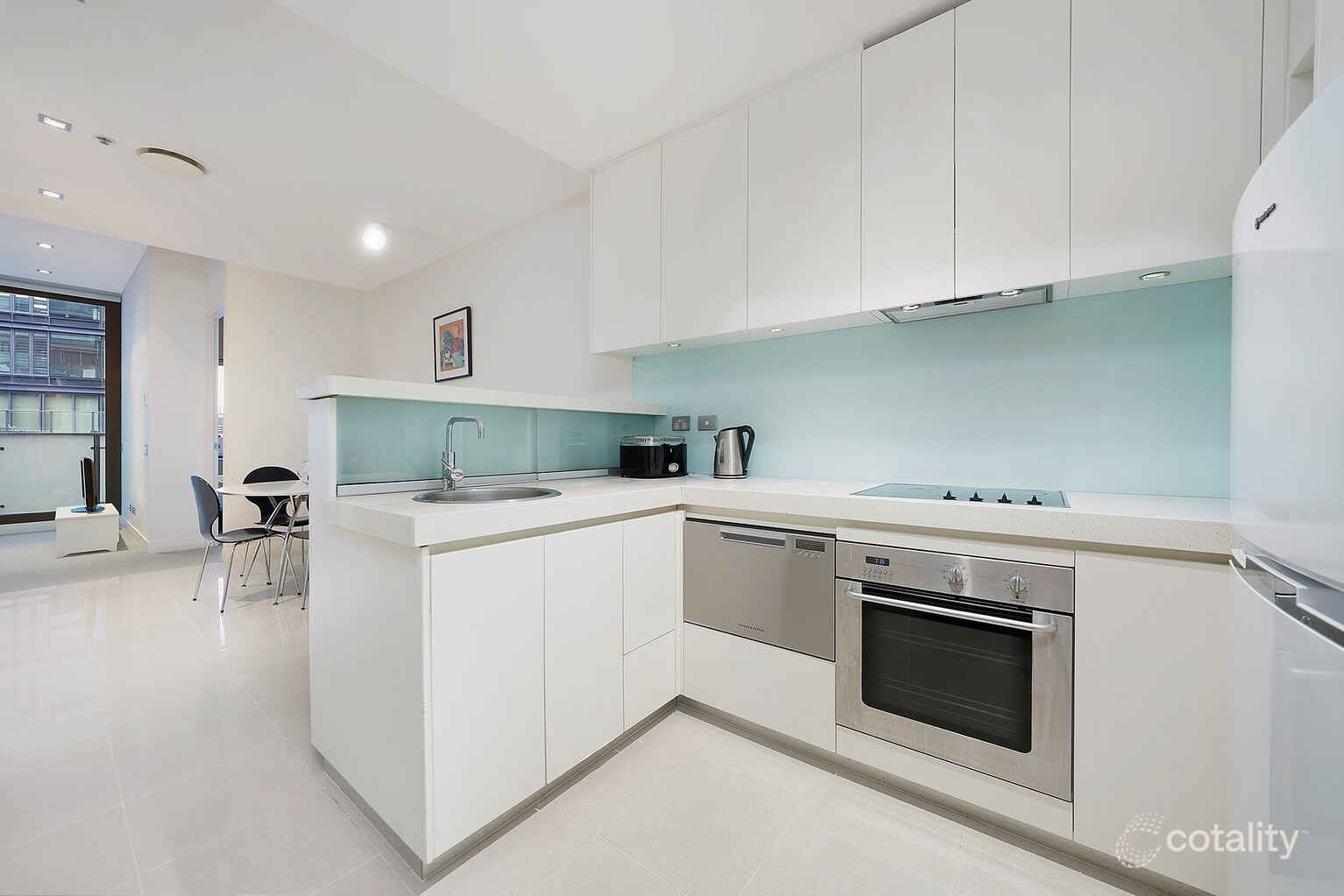 908/8 Glen St Milsons Point